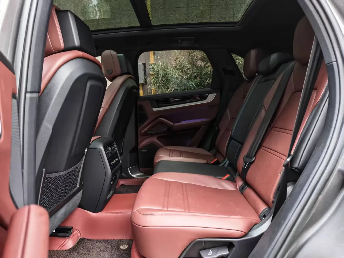 2025 Porsche Cayenne 3.0T 354HP V6 8AT,autocango,china used car exporter,china ev exporter,chinese used car exporter,chinese used ev exporter