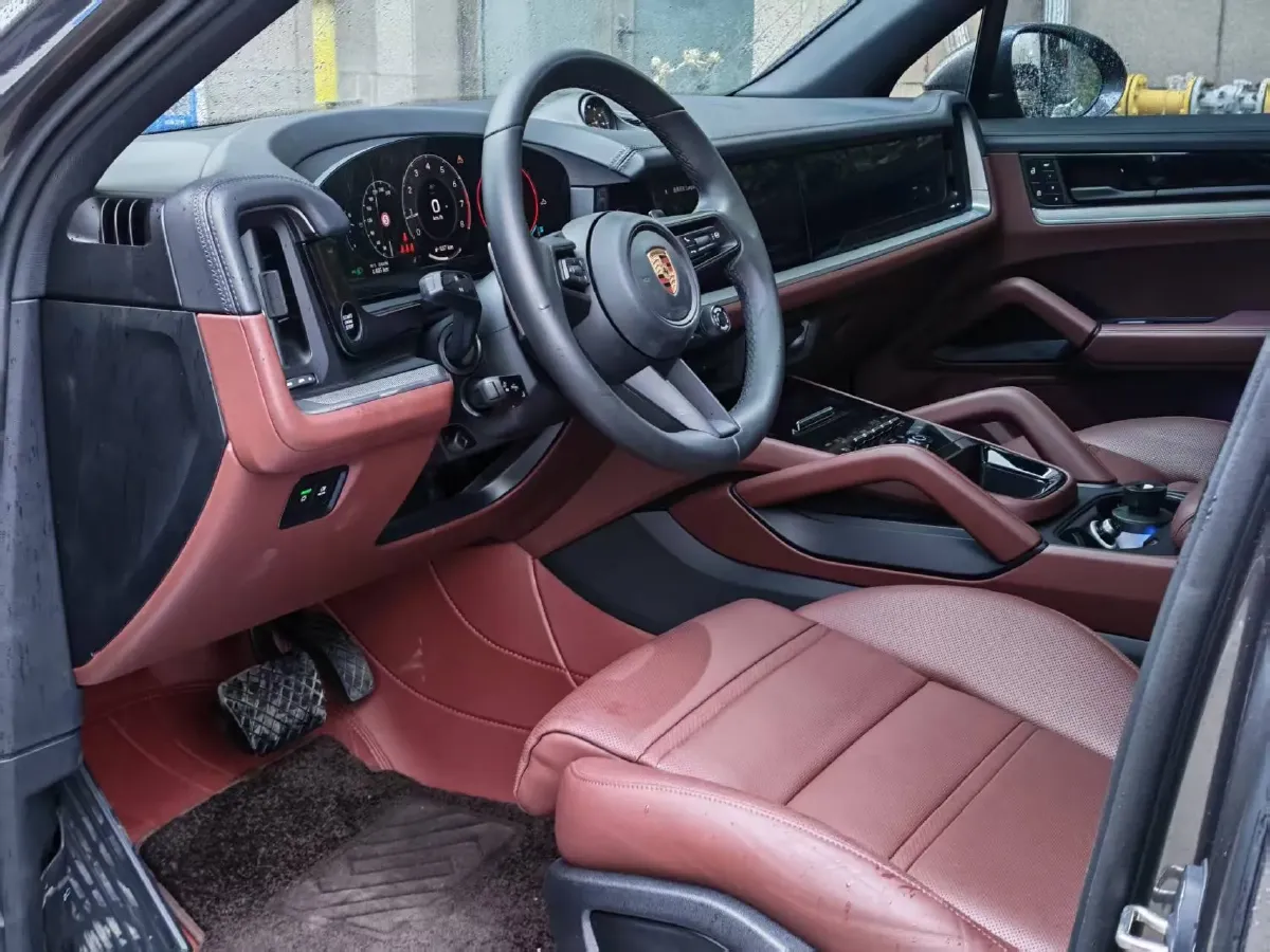 2025 Porsche Cayenne 3.0T 354HP V6 8AT,autocango,china used car exporter,china ev exporter,chinese used car exporter,chinese used ev exporter