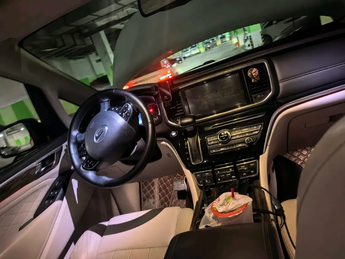 2018 GAC Trumpchi M8 2.0T 201HP L4 6AT,autocango,china used car exporter,china ev exporter,chinese used car exporter,chinese used ev exporter