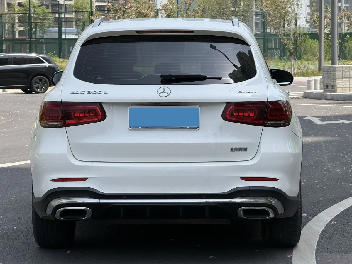 2021 Mercedes-Benz GLC Class 2.0T 258HP L4 9AT,autocango,china used car exporter,china ev exporter,chinese used car exporter,chinese used ev exporter