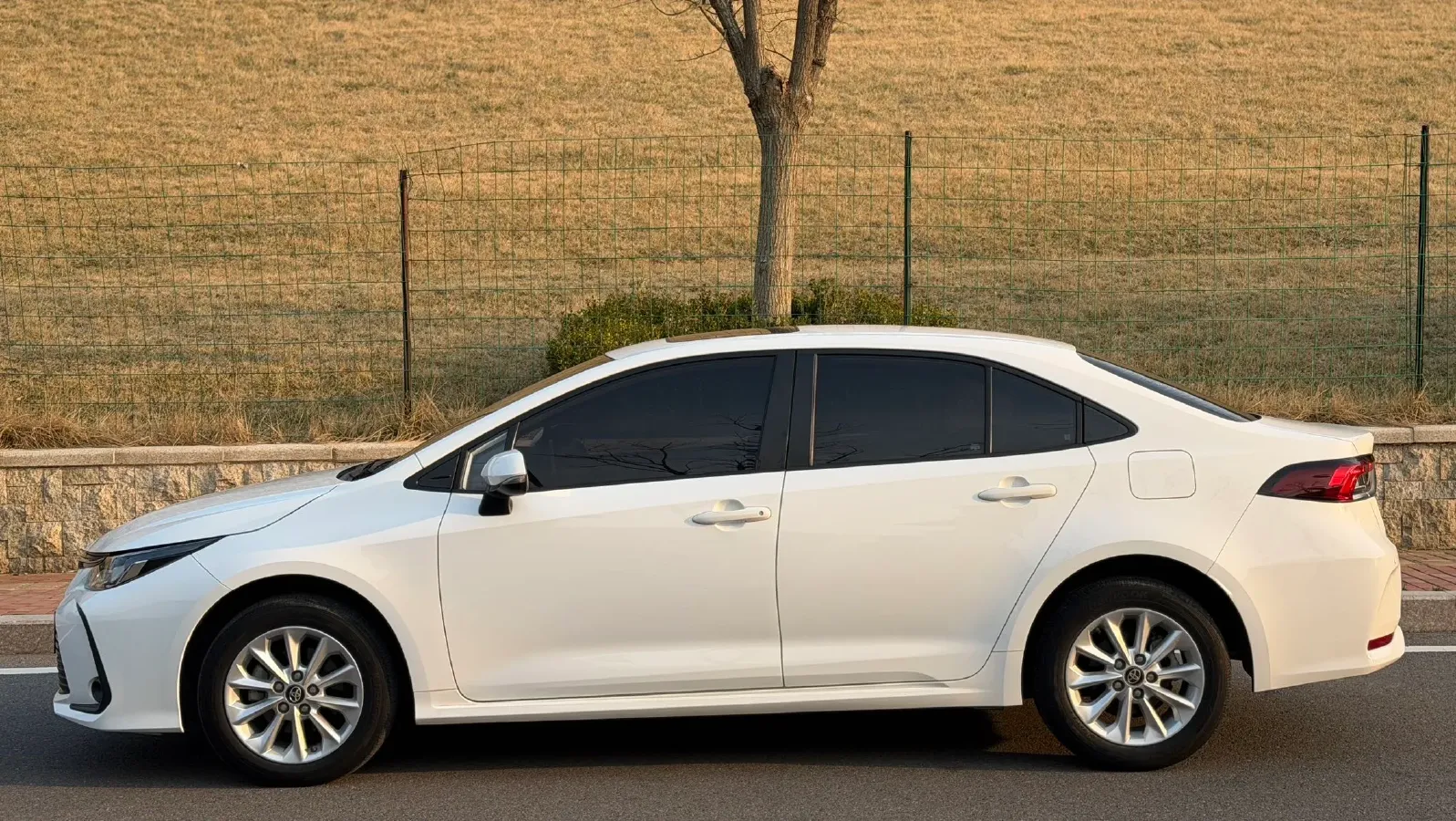 2021 Toyota Corolla 1.2T 116HP L4 CVT,autocango,china used car exporter,china ev exporter,chinese used car exporter,chinese used ev exporter