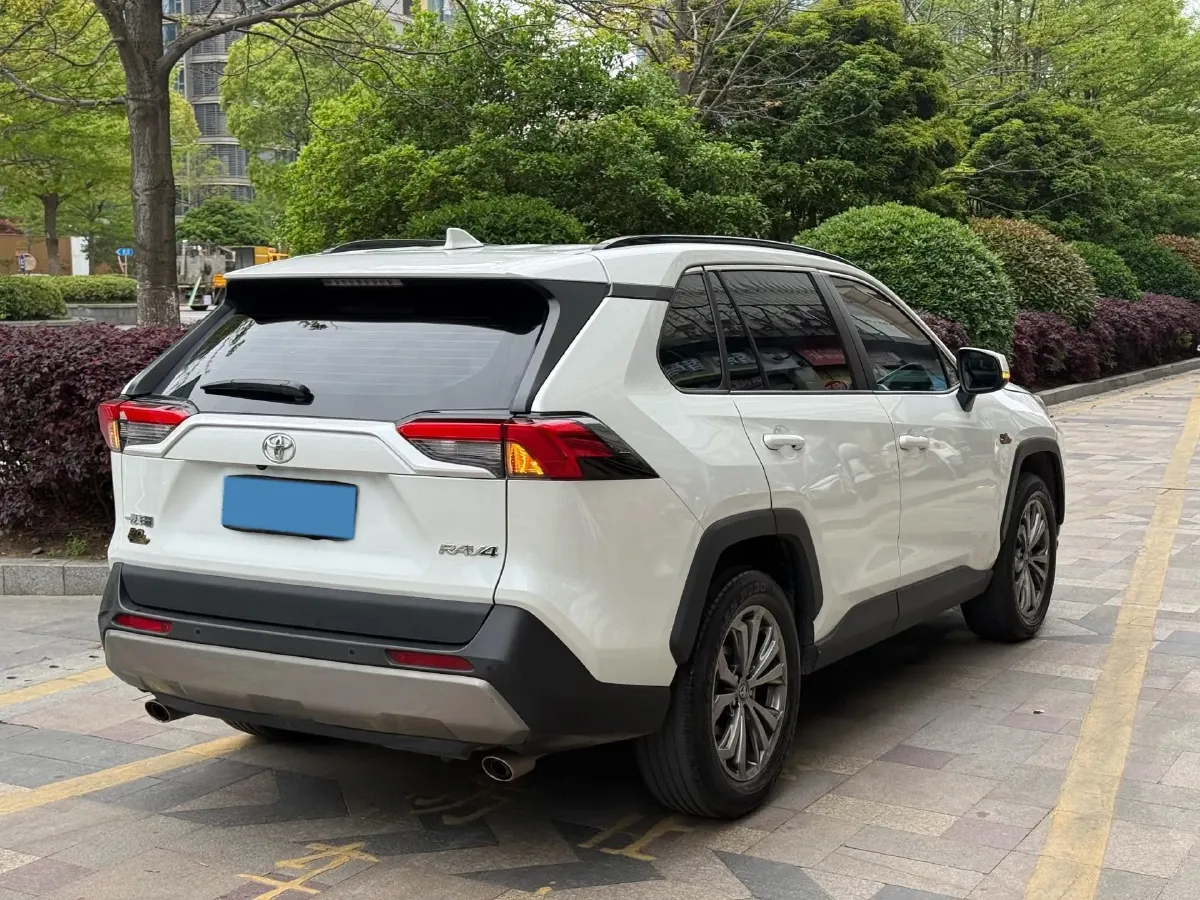 2023 Toyota RAV4 2.0L 171HP L4 CVT,autocango,china used car exporter,china ev exporter,chinese used car exporter,chinese used ev exporter