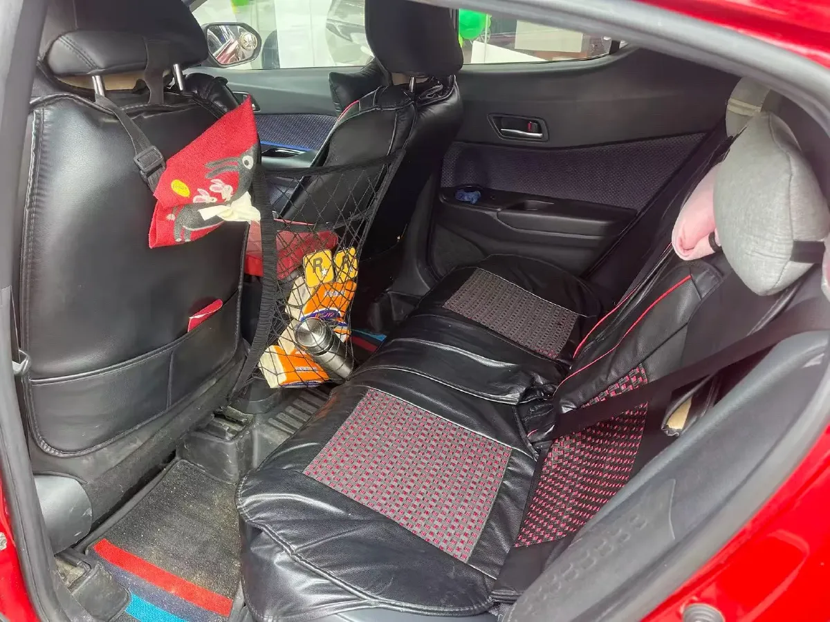 2018 Toyota C-HR 2.0L 171HP L4 CVT,autocango,china used car exporter,china ev exporter,chinese used car exporter,chinese used ev exporter