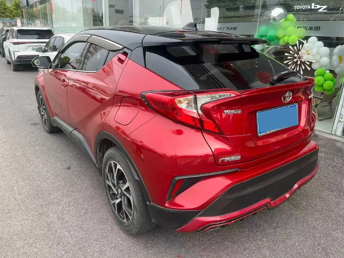 2018 Toyota C-HR 2.0L 171HP L4 CVT,autocango,china used car exporter,china ev exporter,chinese used car exporter,chinese used ev exporter