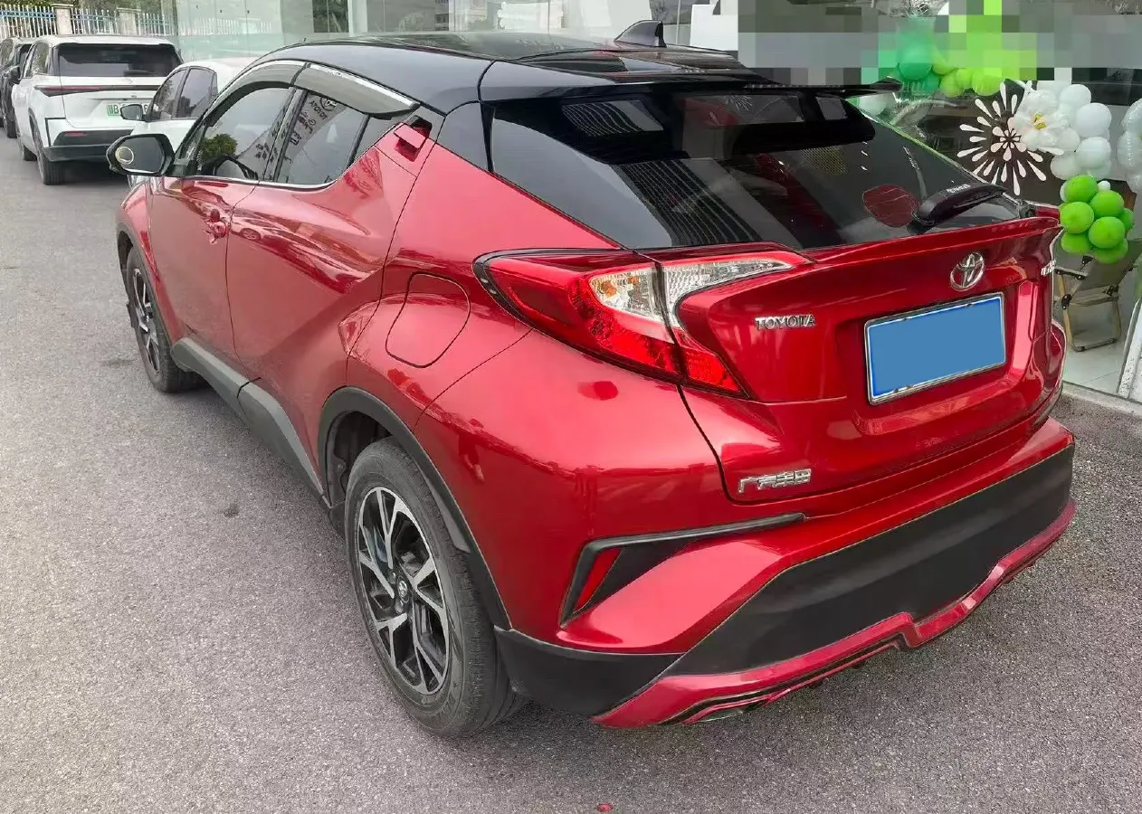 2018 Toyota C-HR 2.0L 171HP L4 CVT,autocango,china used car exporter,china ev exporter,chinese used car exporter,chinese used ev exporter