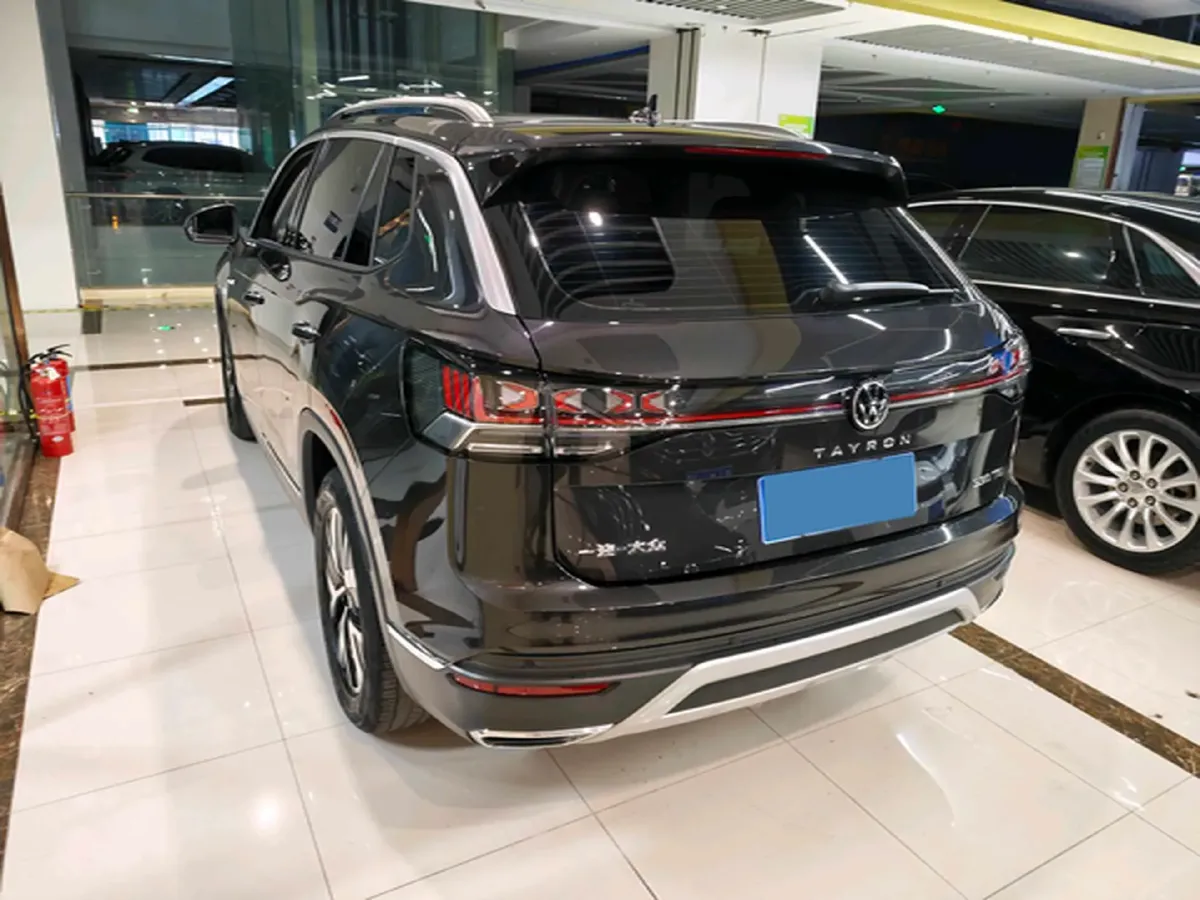 2024 Volkswagen Tayron 2.0T 186HP L4 7DCT,autocango,china used car exporter,china ev exporter,chinese used car exporter,chinese used ev exporter
