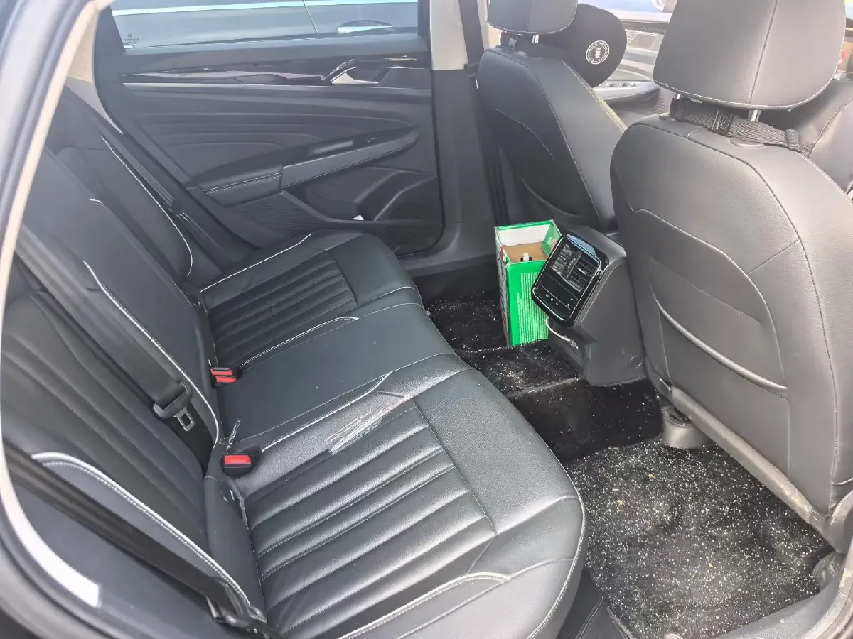 2023 Volkswagen Passat 2.0T 186HP L4 7DCT,autocango,china used car exporter,china ev exporter,chinese used car exporter,chinese used ev exporter