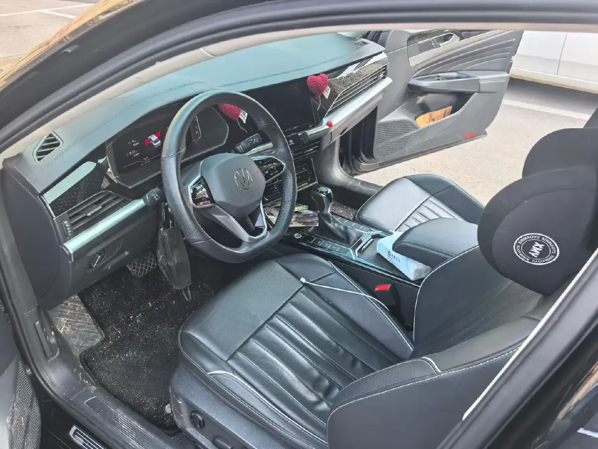 2023 Volkswagen Passat 2.0T 186HP L4 7DCT,autocango,china used car exporter,china ev exporter,chinese used car exporter,chinese used ev exporter