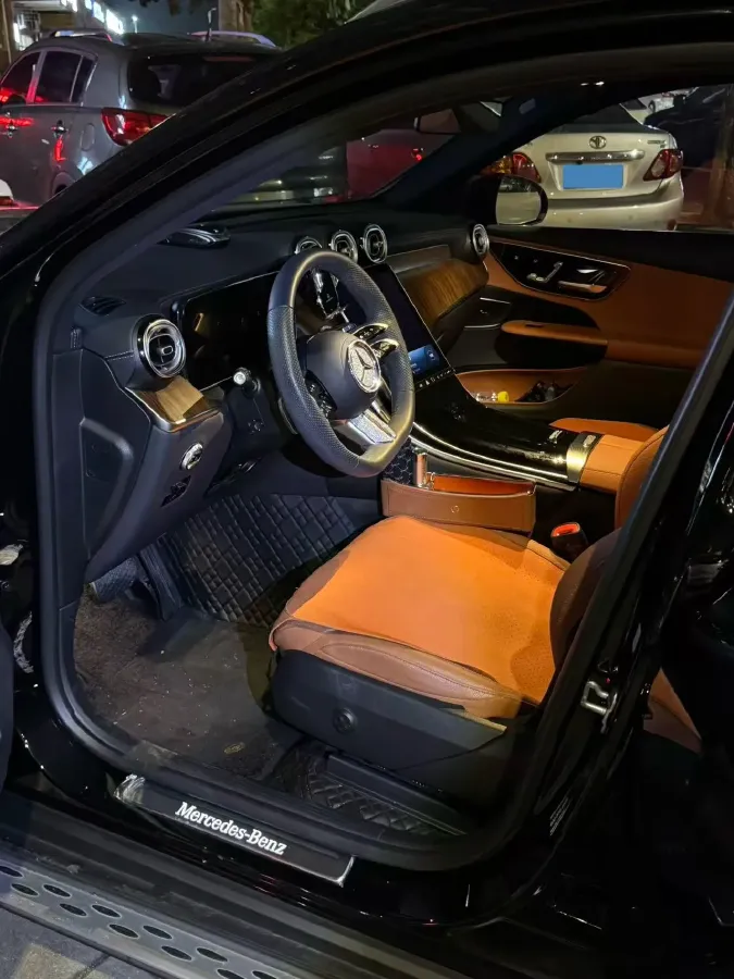 2024 Mercedes-Benz GLC Class 2.0T 258HP L4 9AT,autocango,china used car exporter,china ev exporter,chinese used car exporter,chinese used ev exporter