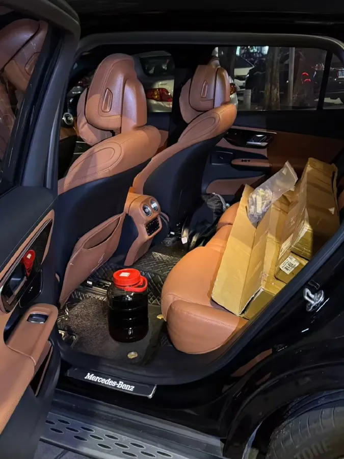 2024 Mercedes-Benz GLC Class 2.0T 258HP L4 9AT,autocango,china used car exporter,china ev exporter,chinese used car exporter,chinese used ev exporter