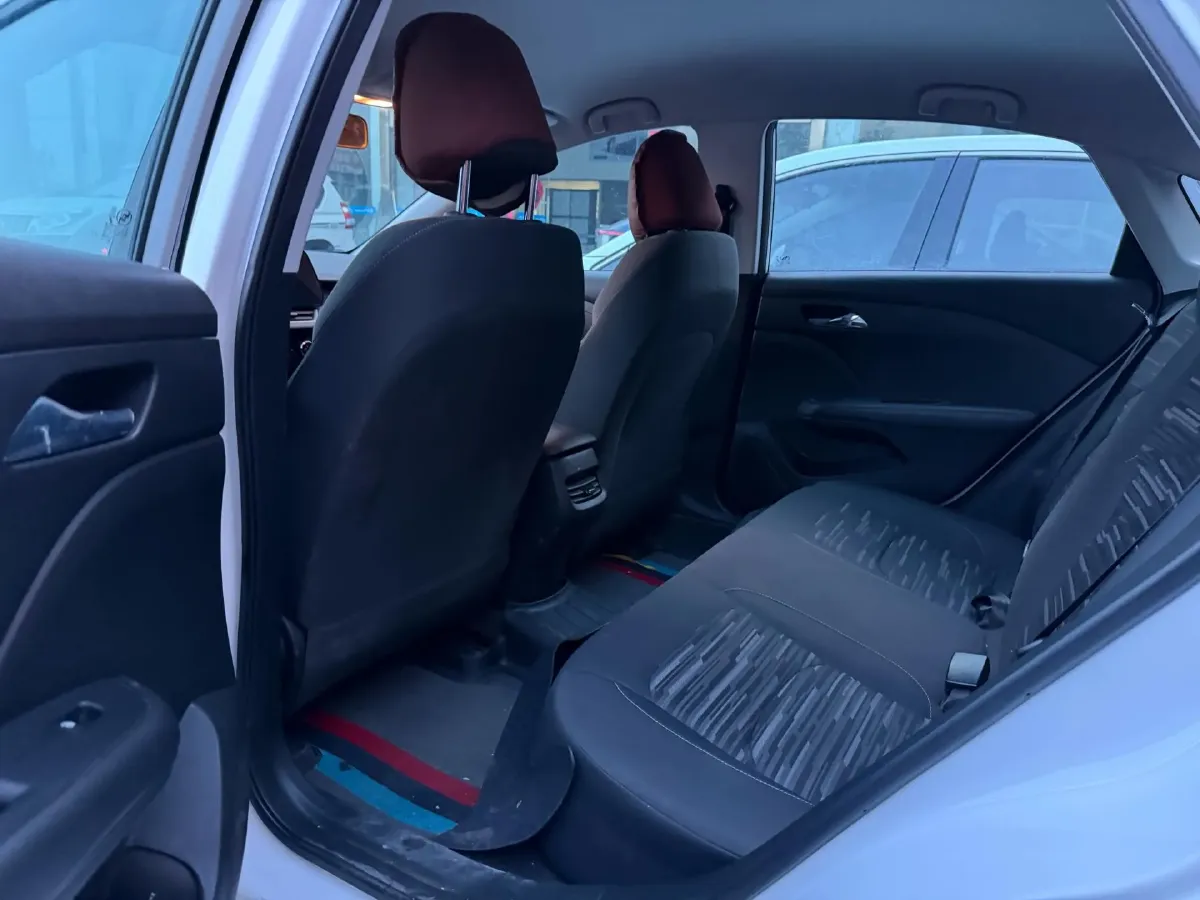 2023 Chevrolet Monza 1.5L 113HP L4 6DCT,autocango,china used car exporter,china ev exporter,chinese used car exporter,chinese used ev exporter