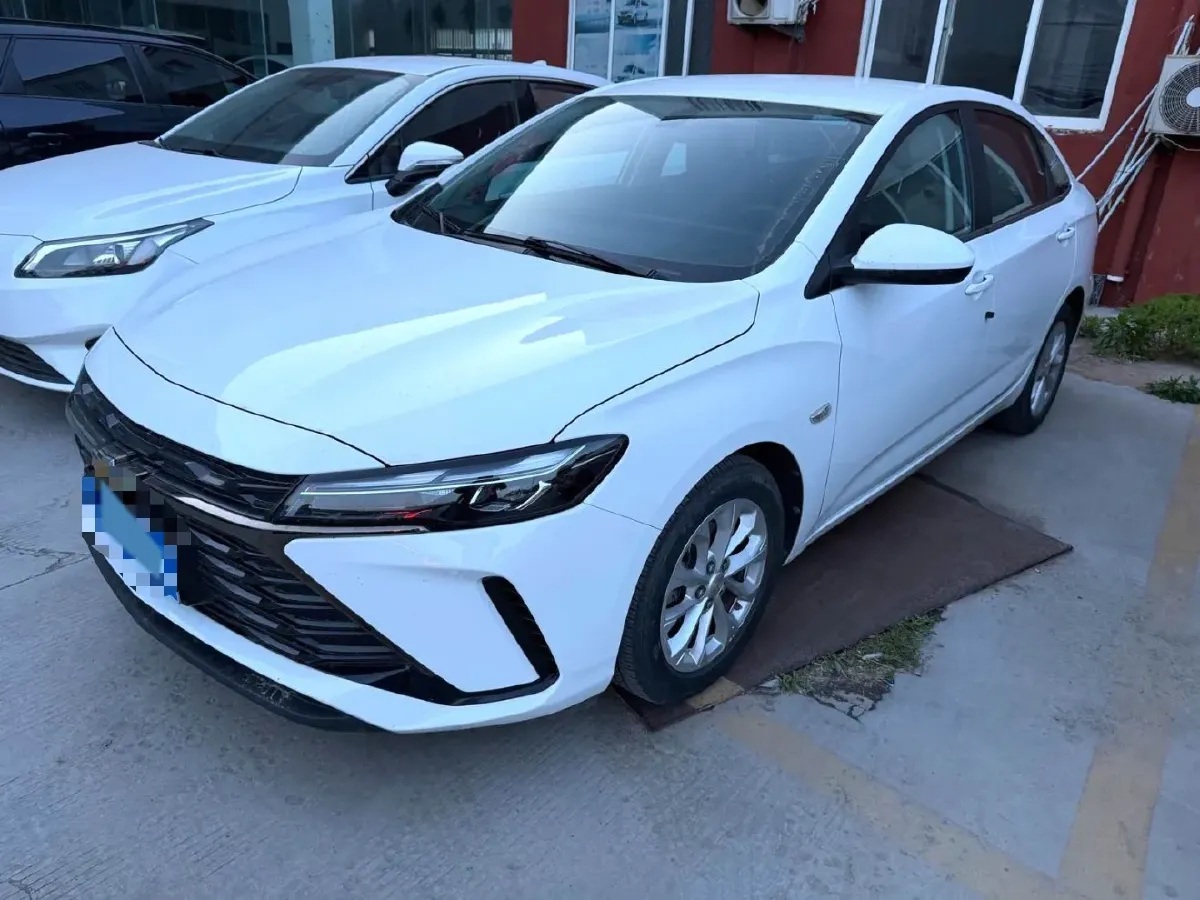 2023 Chevrolet Monza 1.5L 113HP L4 6DCT,autocango,china used car exporter,china ev exporter,chinese used car exporter,chinese used ev exporter