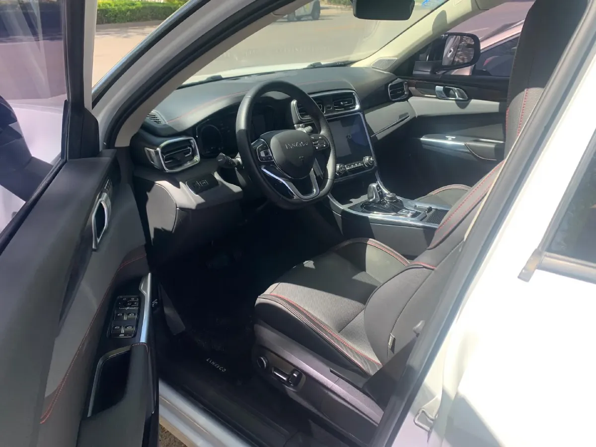 2017 Foton Sauvana 2.0T 218HP L4 6AT,autocango,china used car exporter,china ev exporter,chinese used car exporter,chinese used ev exporter