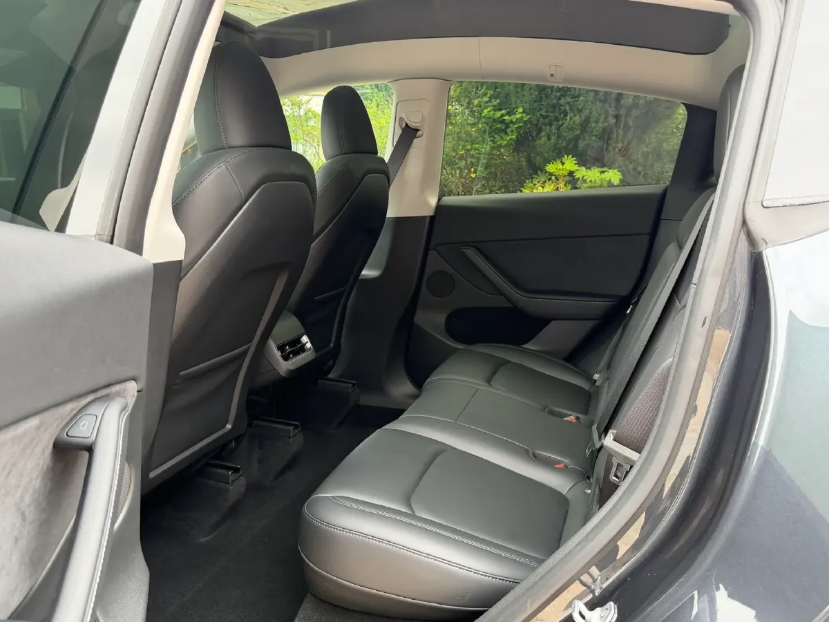 2024 Iveco OuSheng BEV 77.28KWH,autocango,china used car exporter,china ev exporter,chinese used car exporter,chinese used ev exporter