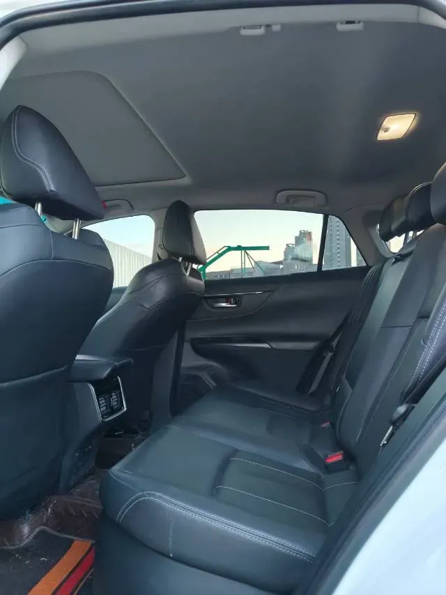 2023 Toyota Harrier 2.5L 178HP L4 E-CVT Hybrid,autocango,china used car exporter,china ev exporter,chinese used car exporter,chinese used ev exporter