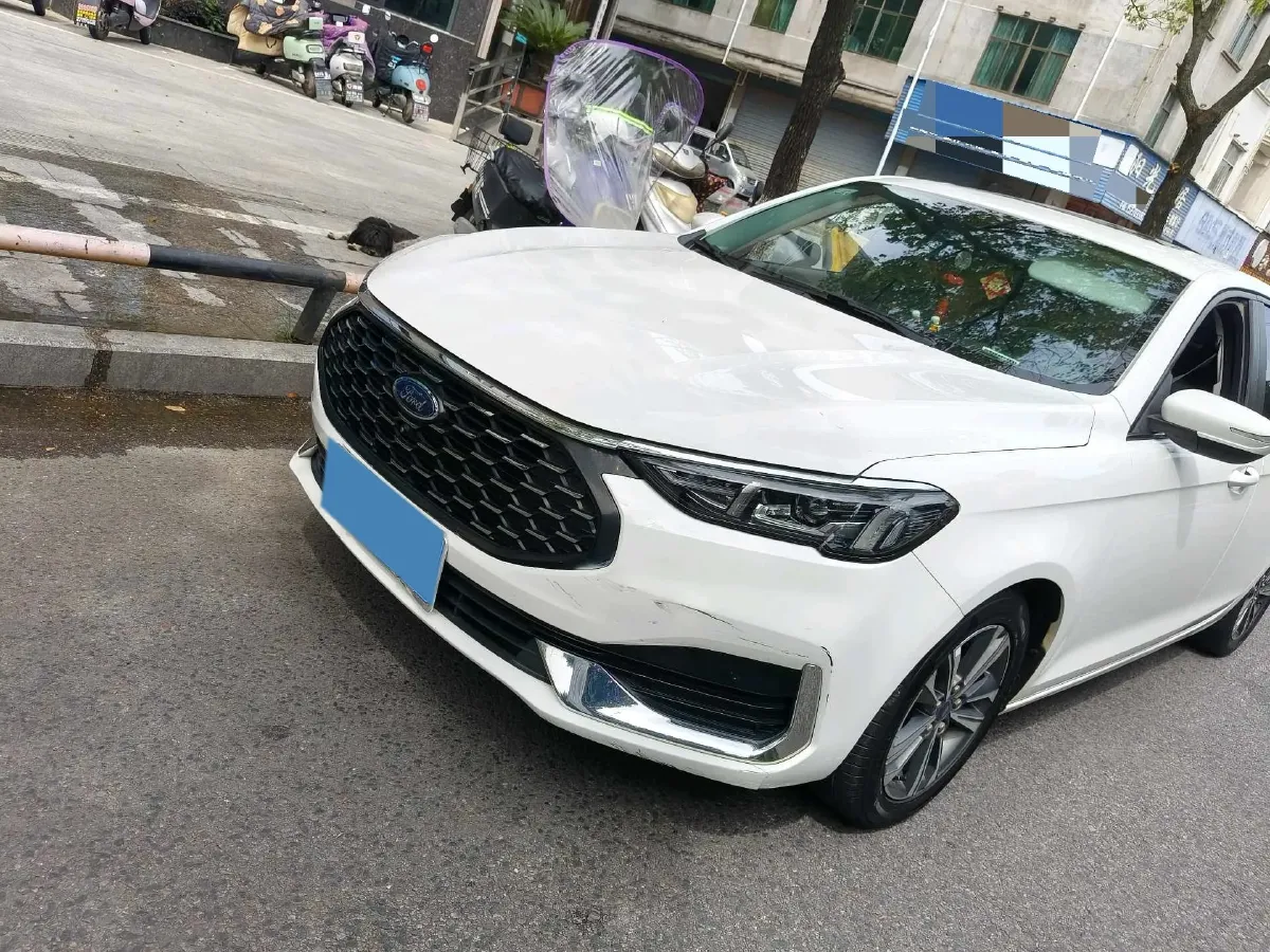 2021 Ford Escort 1.5L 122HP L3 6AT,autocango,china used car exporter,china ev exporter,chinese used car exporter,chinese used ev exporter