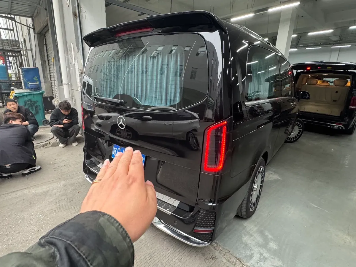 2023 Mercedes-Benz Vito 2.0T 211HP L4 9AT,autocango,china used car exporter,china ev exporter,chinese used car exporter,chinese used ev exporter
