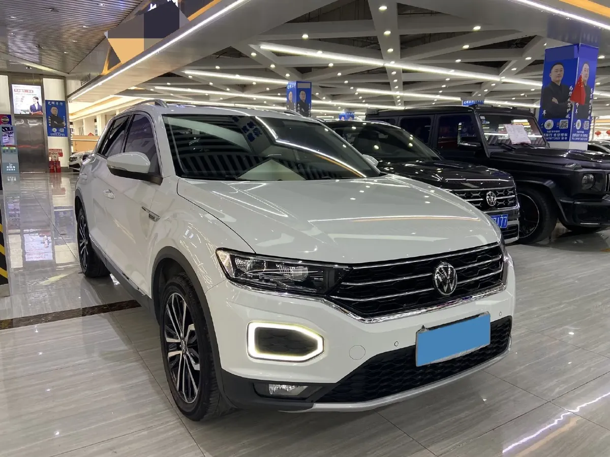 2022 Volkswagen T-Roc 1.4T 150HP L4 7DCT,autocango,china used car exporter,china ev exporter,chinese used car exporter,chinese used ev exporter