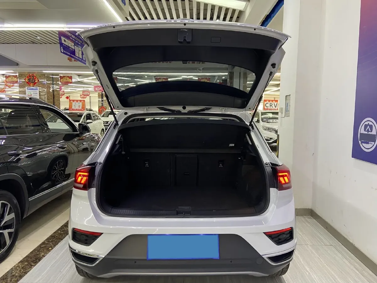 2022 Volkswagen T-Roc 1.4T 150HP L4 7DCT,autocango,china used car exporter,china ev exporter,chinese used car exporter,chinese used ev exporter