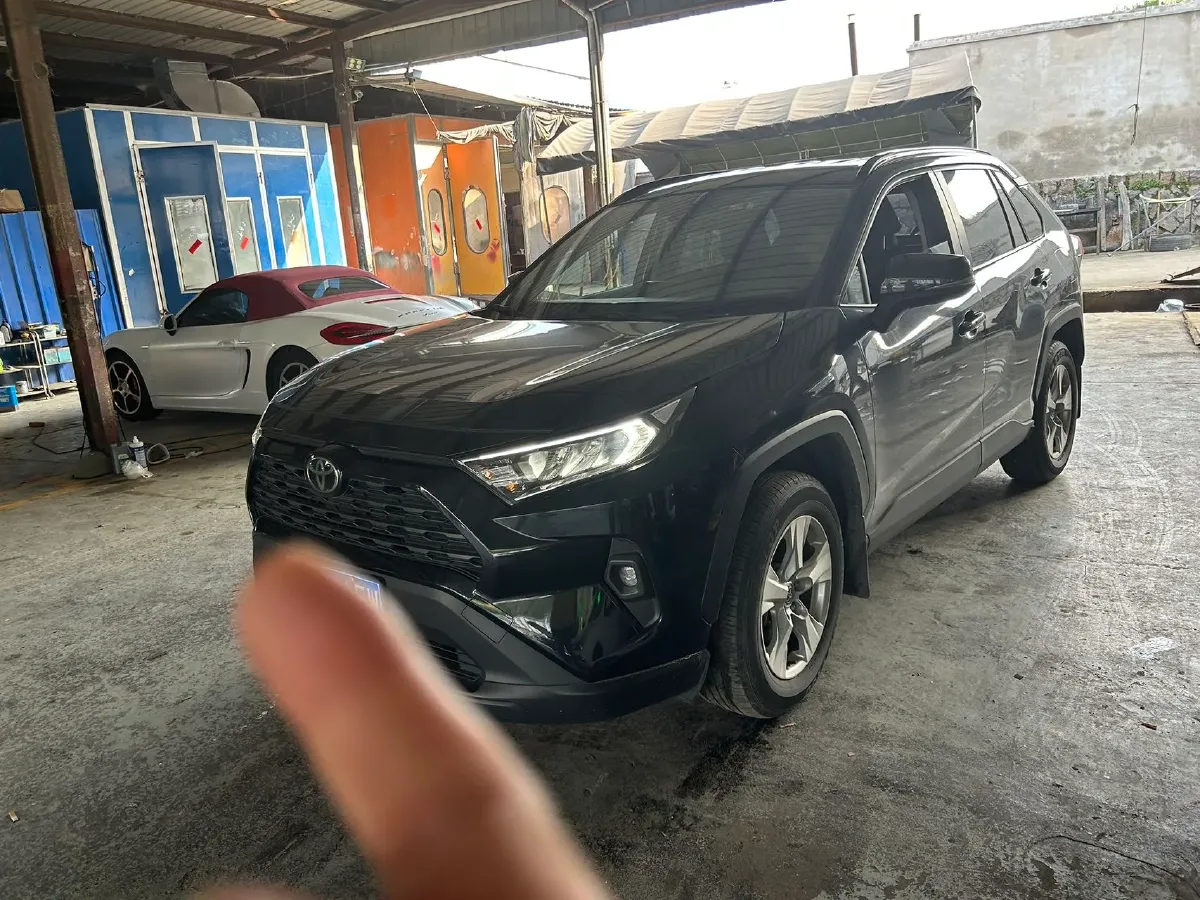 2024 Toyota RAV4 2.0L 171HP L4 CVT,autocango,china used car exporter,china ev exporter,chinese used car exporter,chinese used ev exporter