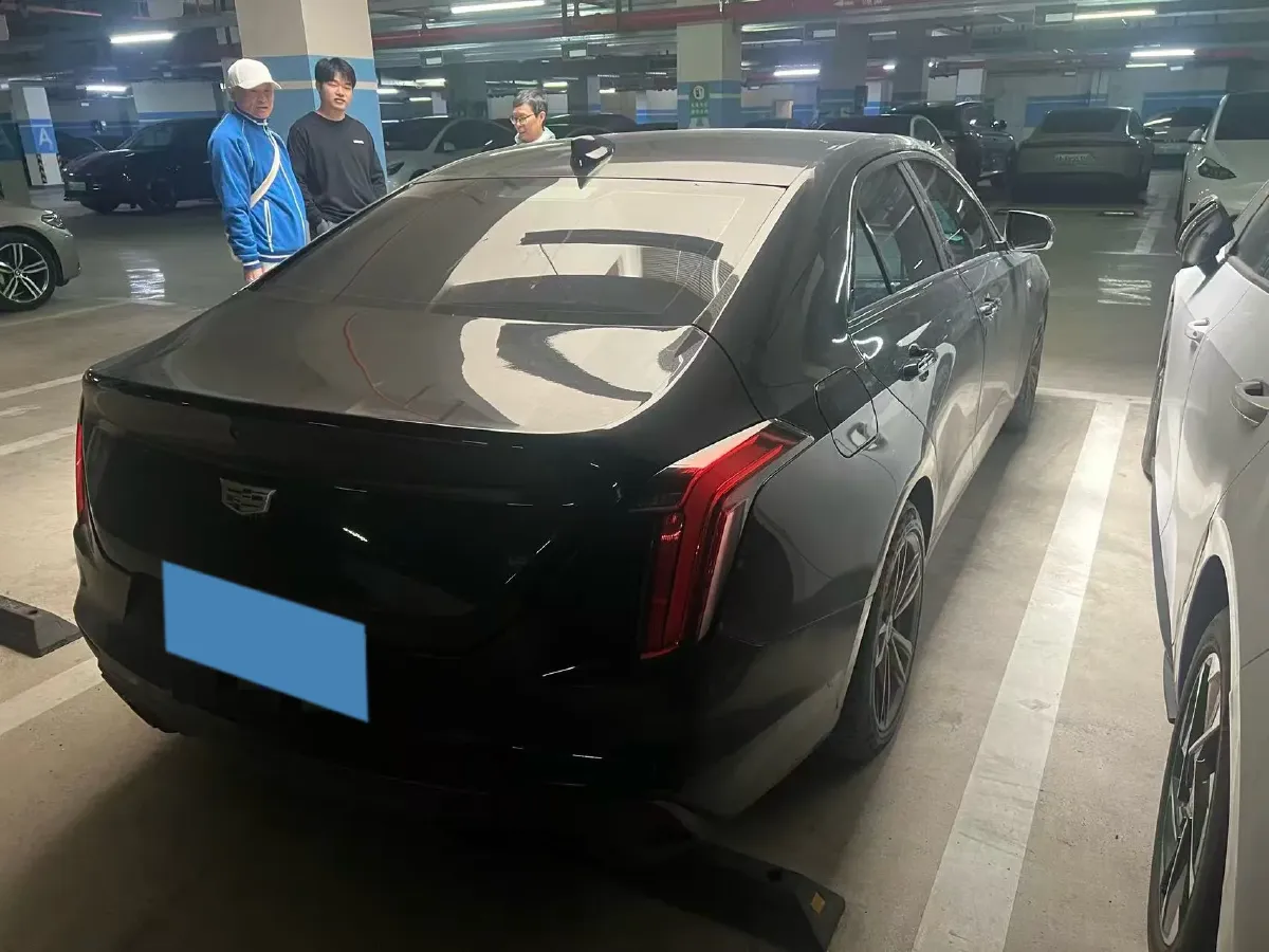 2021 Cadillac CT4 2.0T 237HP L4 8AT,autocango,china used car exporter,china ev exporter,chinese used car exporter,chinese used ev exporter