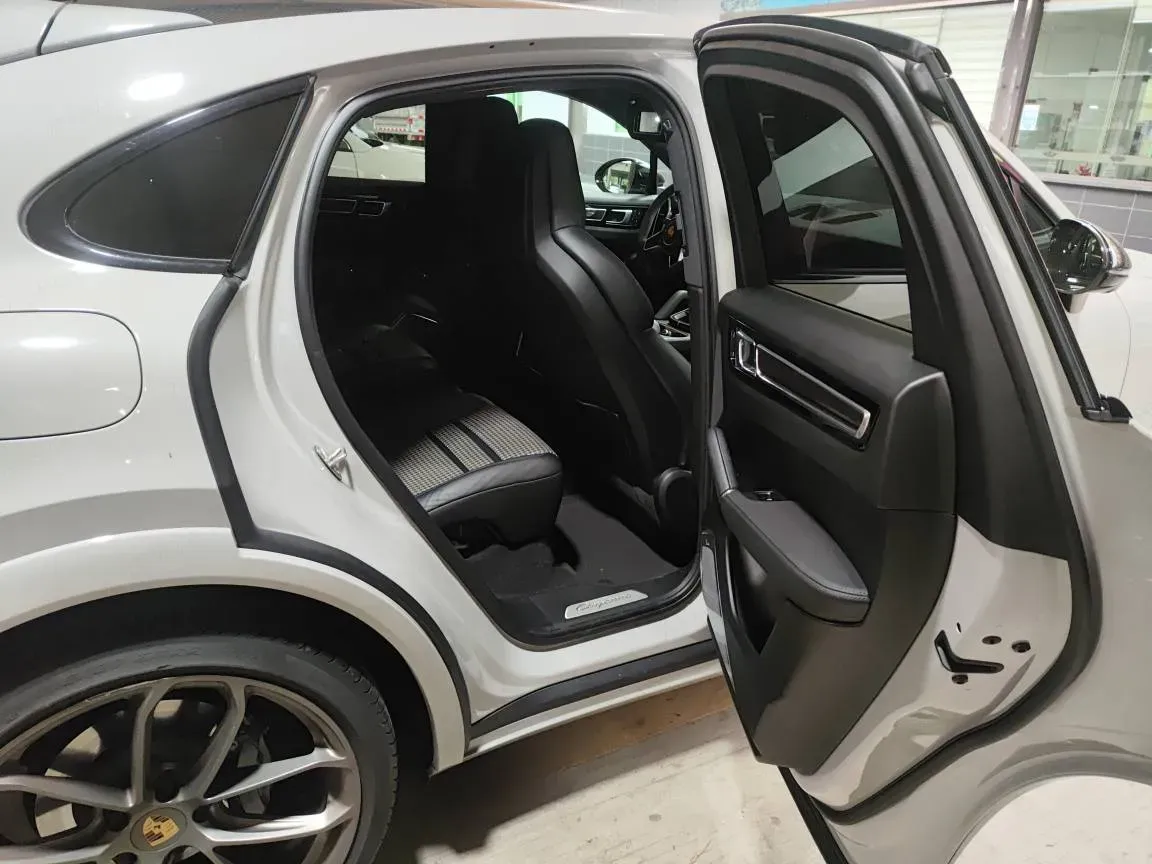 2022 Porsche Cayenne 2.9T 440HP V6 8AT,autocango,china used car exporter,china ev exporter,chinese used car exporter,chinese used ev exporter