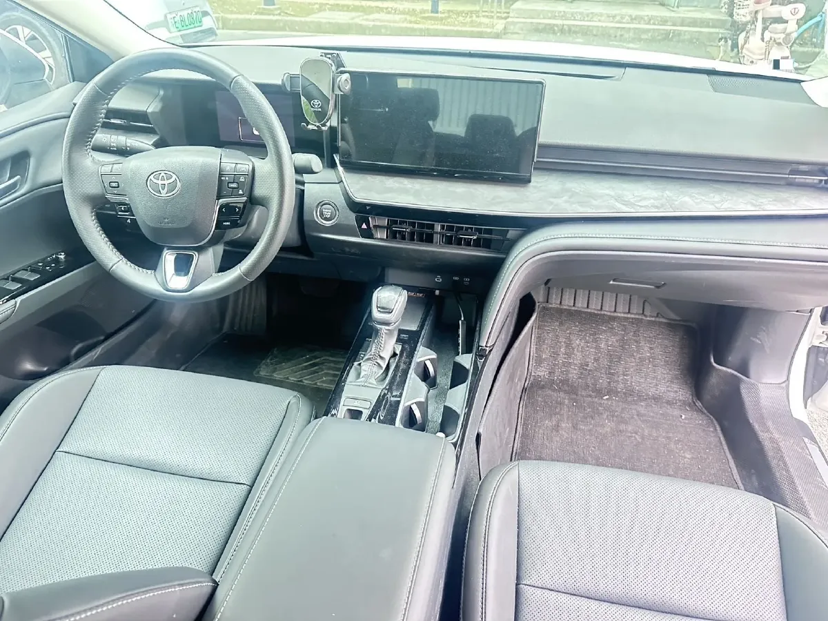 2024 Toyota Camry 2.0L 173HP L4 CVT,autocango,china used car exporter,china ev exporter,chinese used car exporter,chinese used ev exporter