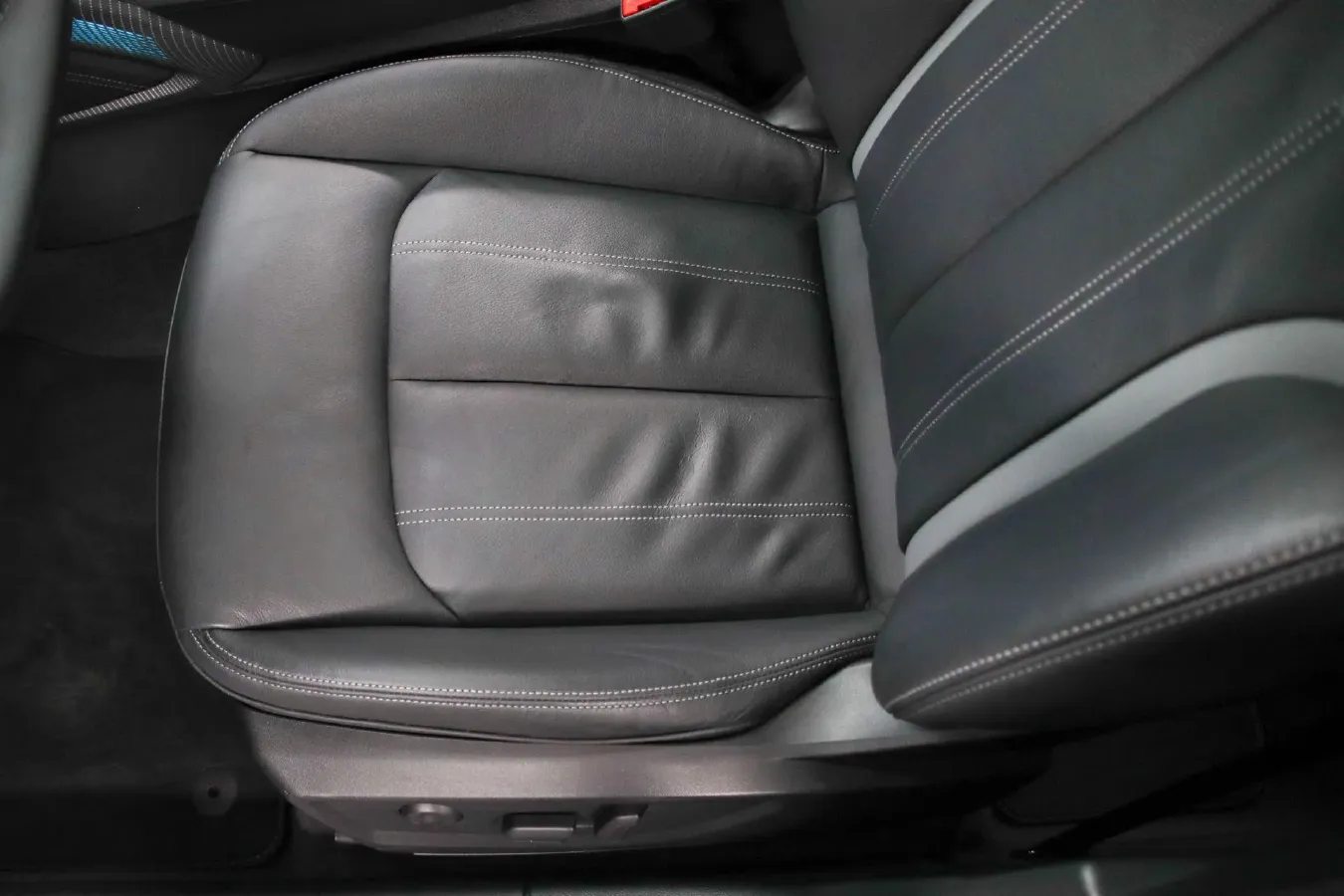 2022 Audi Q2L 1.4T 150HP L4 7DCT,autocango,china used car exporter,china ev exporter,chinese used car exporter,chinese used ev exporter