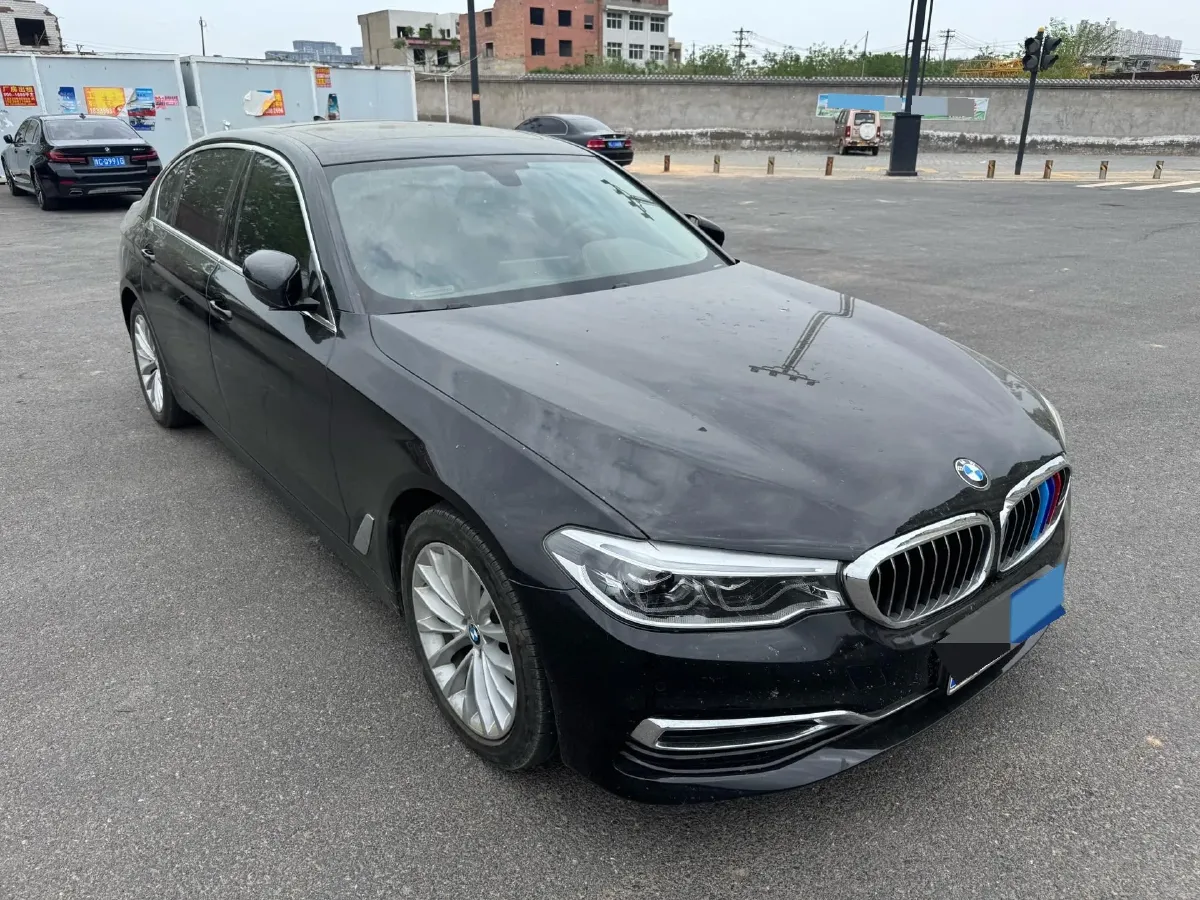 2020 BMW 5 Series 2.0T 252HP L4 8AT,autocango,china used car exporter,china ev exporter,chinese used car exporter,chinese used ev exporter