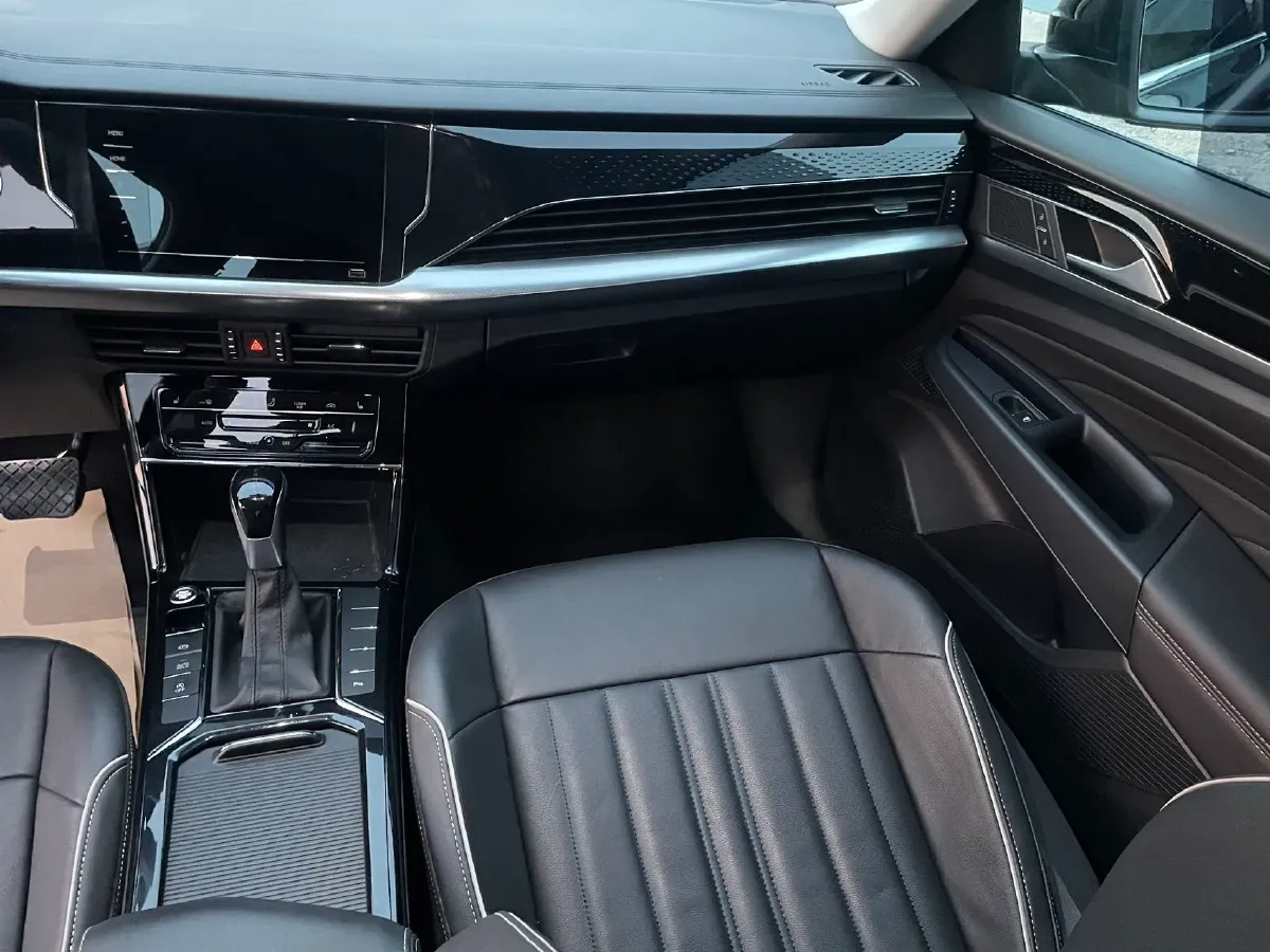 2022 Skoda Kodiak GT 2.0T 186HP L4 7DCT,autocango,china used car exporter,china ev exporter,chinese used car exporter,chinese used ev exporter