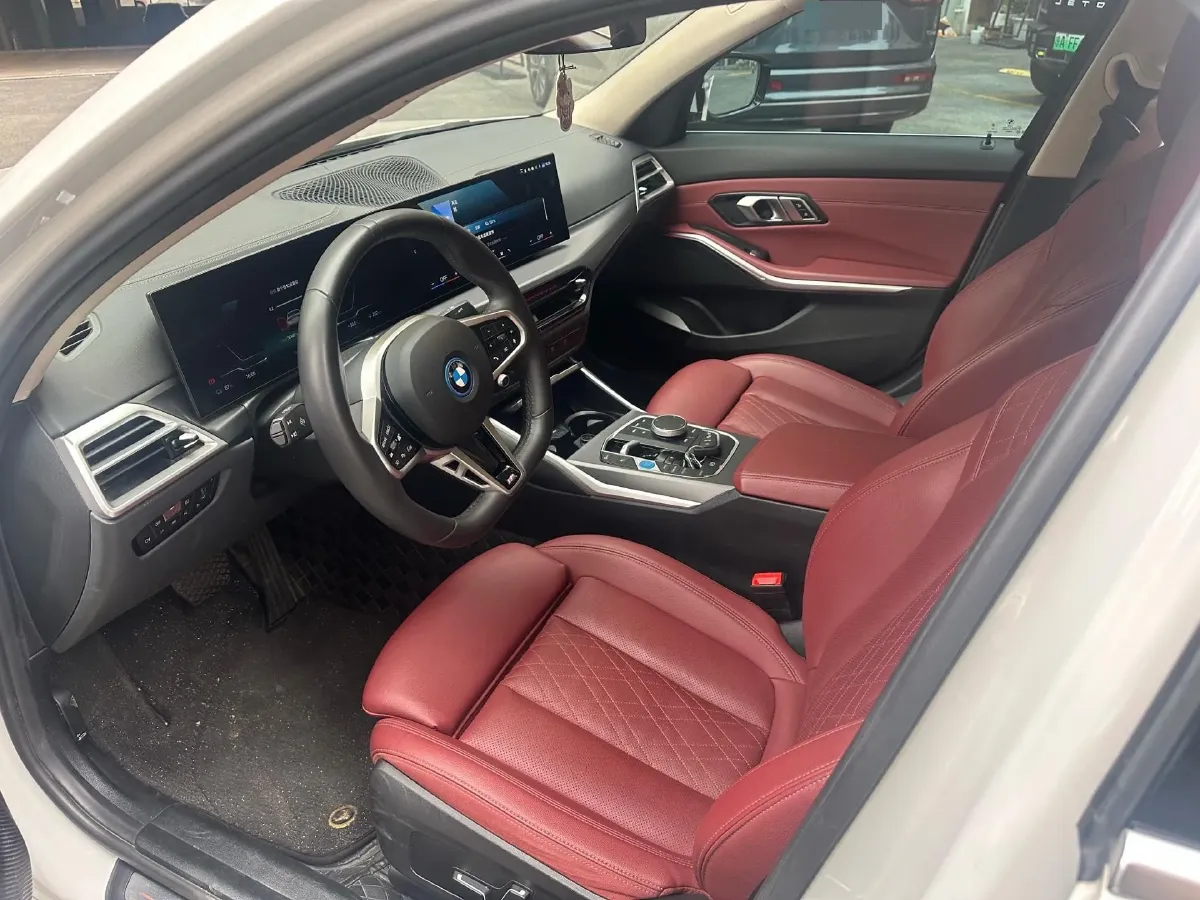 2025 BMW i3 BEV 70KWH,autocango,china used car exporter,china ev exporter,chinese used car exporter,chinese used ev exporter