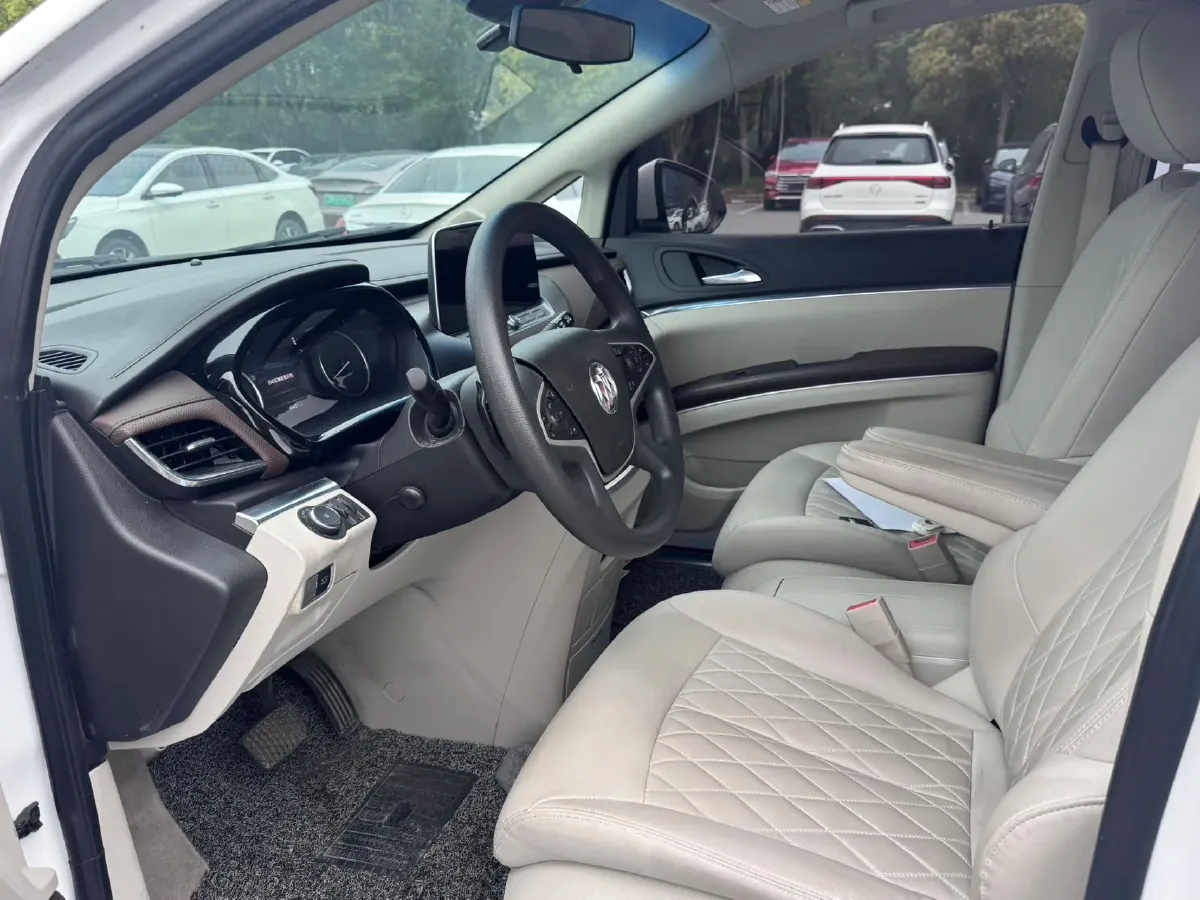 2022 Buick GL8 2.0T 237HP L4 9AT,autocango,china used car exporter,china ev exporter,chinese used car exporter,chinese used ev exporter