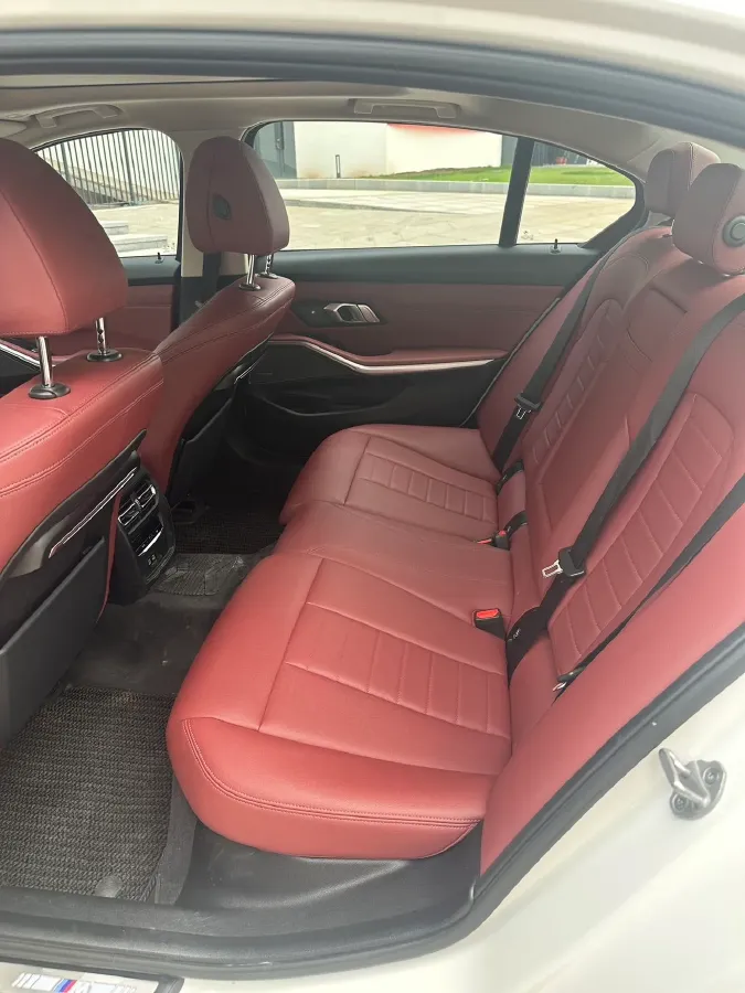 2021 BMW 3 Series 2.0T 184HP L4 8AT,autocango,china used car exporter,china ev exporter,chinese used car exporter,chinese used ev exporter