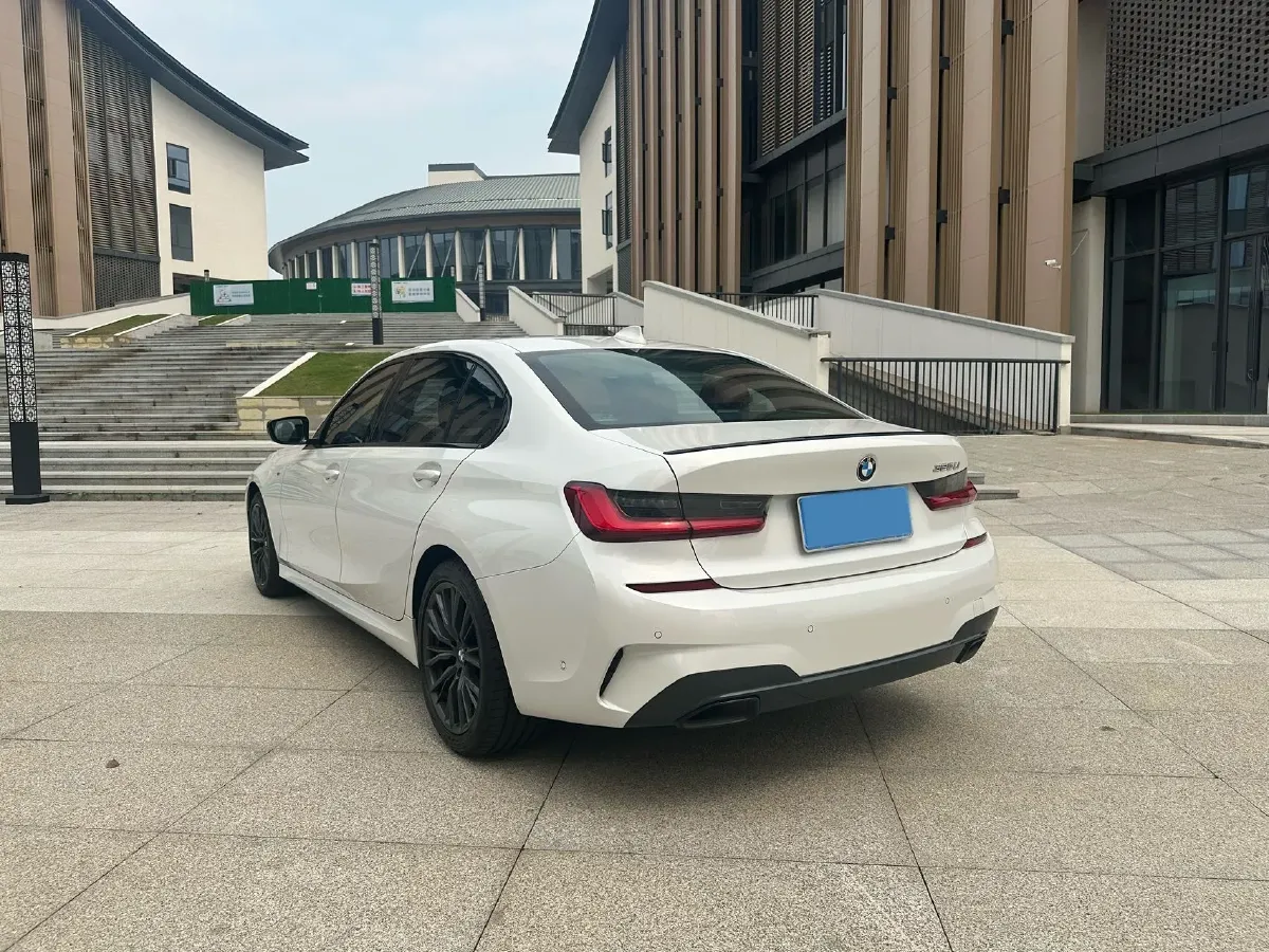 2021 BMW 3 Series 2.0T 184HP L4 8AT,autocango,china used car exporter,china ev exporter,chinese used car exporter,chinese used ev exporter