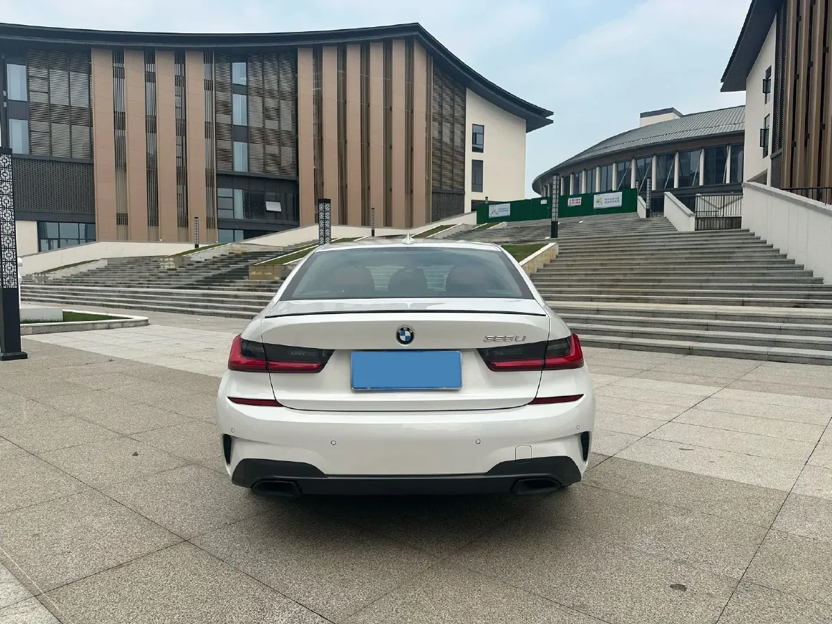 2021 BMW 3 Series 2.0T 184HP L4 8AT,autocango,china used car exporter,china ev exporter,chinese used car exporter,chinese used ev exporter