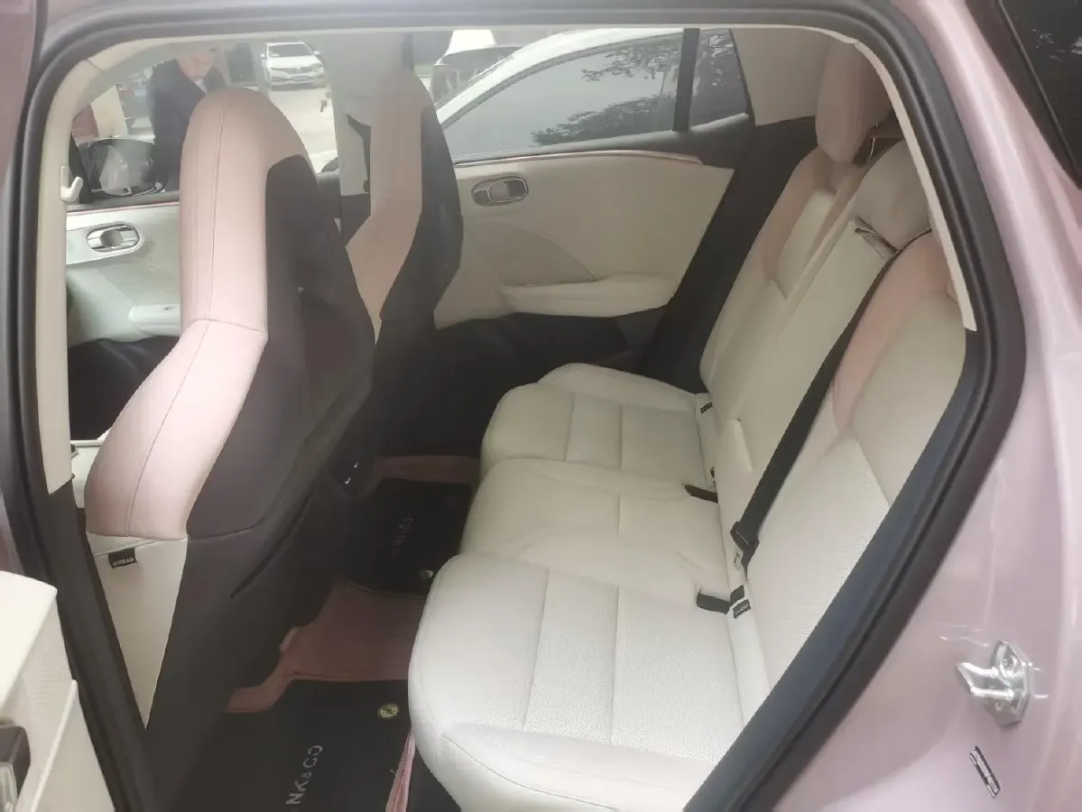 2025 LYNK&CO 06 1.5T 181HP L4 7DCT,autocango,china used car exporter,china ev exporter,chinese used car exporter,chinese used ev exporter