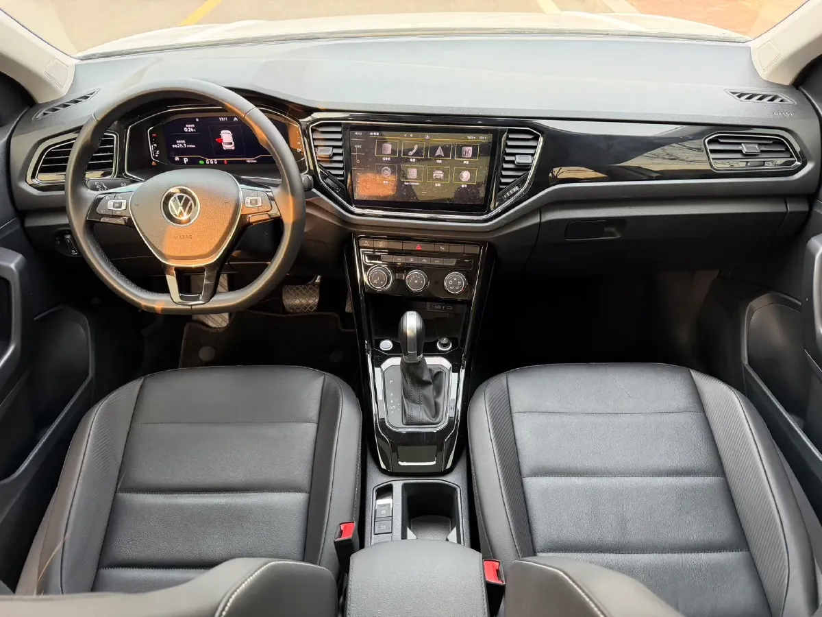 2022 Volkswagen T-Roc 1.4T 150HP L4 7DCT,autocango,china used car exporter,china ev exporter,chinese used car exporter,chinese used ev exporter