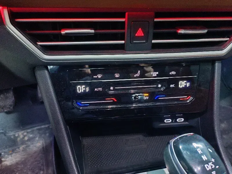 2023 Volkswagen Sagitar 1.4T 150HP L4 7DCT,autocango,china used car exporter,china ev exporter,chinese used car exporter,chinese used ev exporter