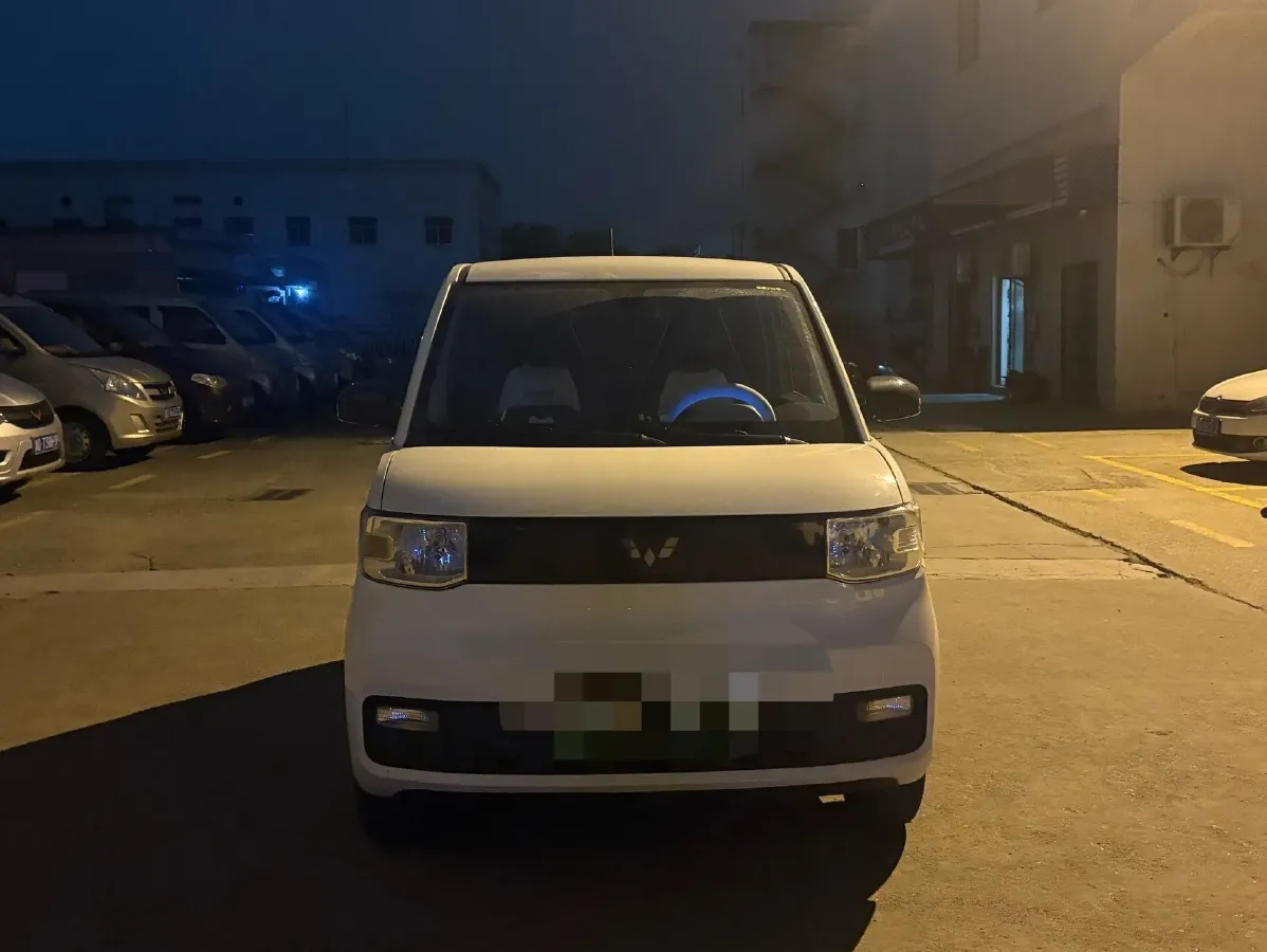 2020 WuLing HongGuang MINI EV BEV 9KWH,autocango,china used car exporter,china ev exporter,chinese used car exporter,chinese used ev exporter