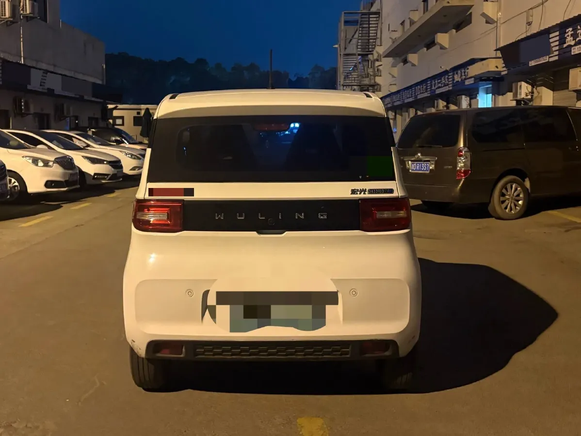 2020 WuLing HongGuang MINI EV BEV 9KWH,autocango,china used car exporter,china ev exporter,chinese used car exporter,chinese used ev exporter