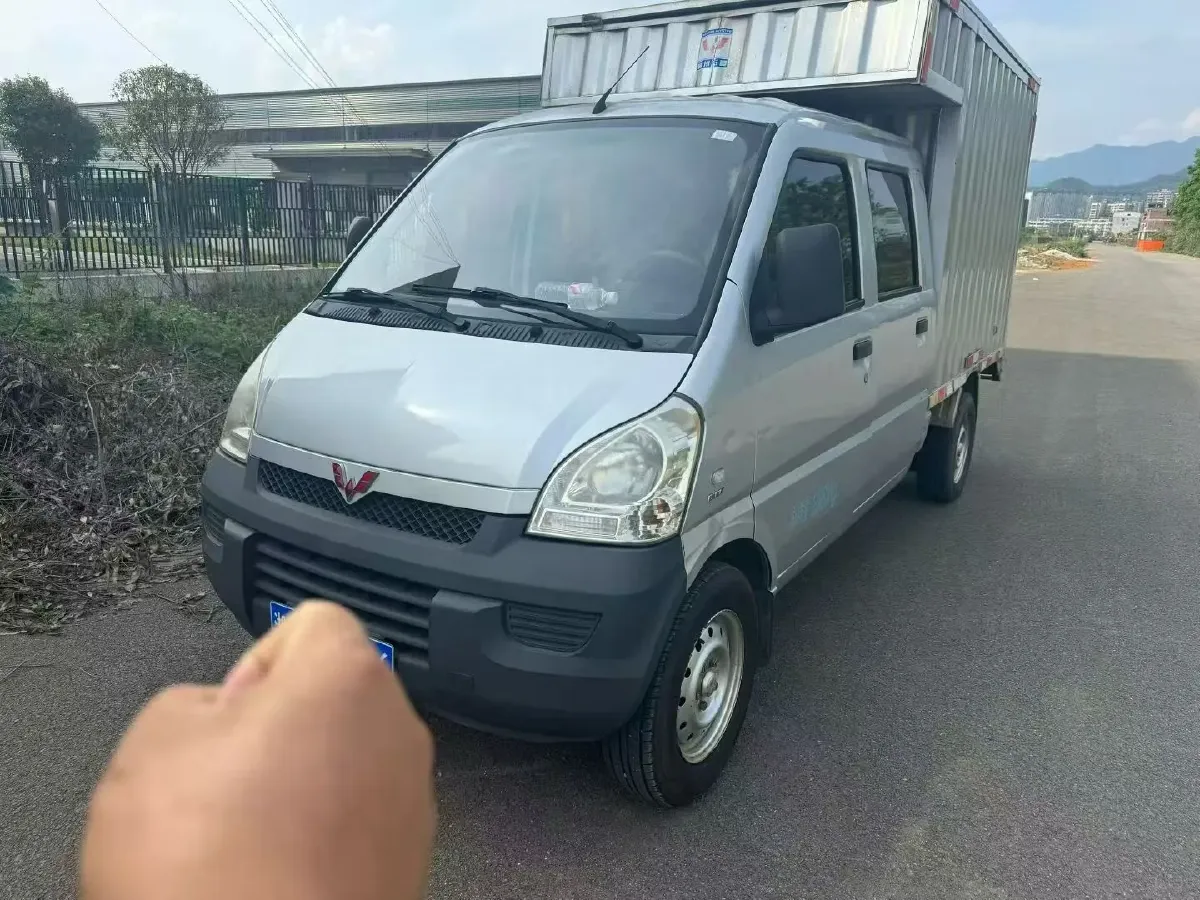 2016 WuLing ZhiGuang Mini Truck 1.2L 82HP L4 5MT,autocango,china used car exporter,china ev exporter,chinese used car exporter,chinese used ev exporter
