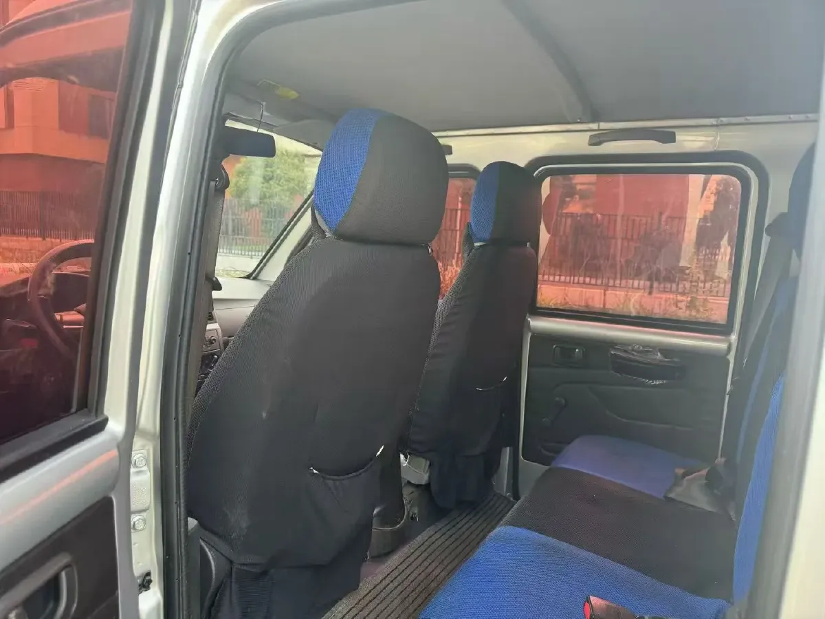 2016 WuLing ZhiGuang Mini Truck 1.2L 82HP L4 5MT,autocango,china used car exporter,china ev exporter,chinese used car exporter,chinese used ev exporter