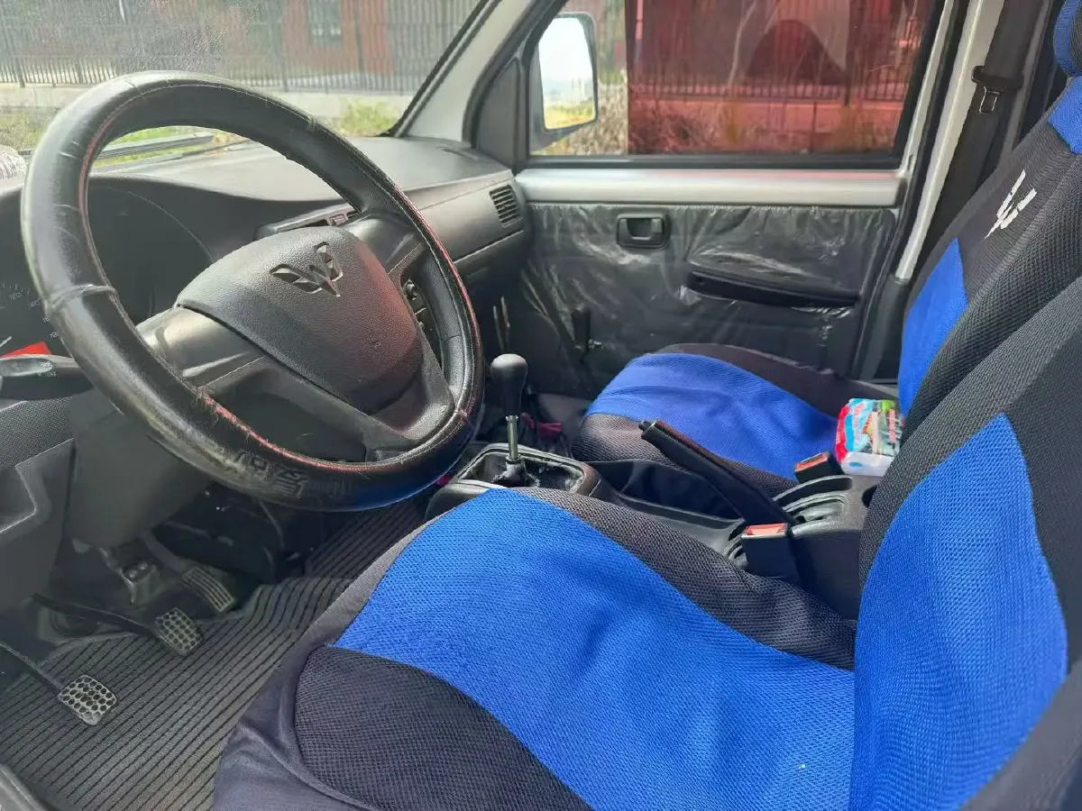 2016 WuLing ZhiGuang Mini Truck 1.2L 82HP L4 5MT,autocango,china used car exporter,china ev exporter,chinese used car exporter,chinese used ev exporter