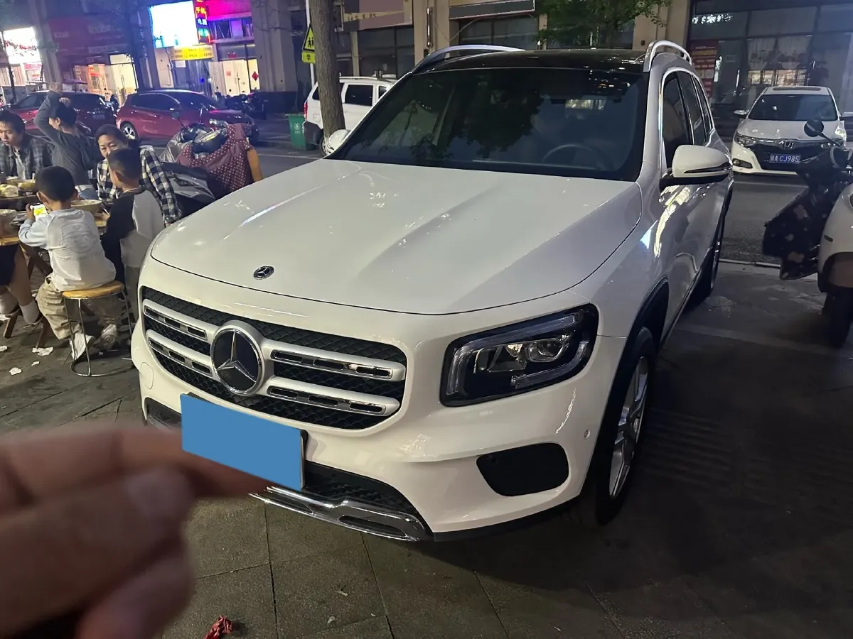 2022 Mercedes-Benz GLB Class 2.0T 190HP L4 8DCT,autocango,china used car exporter,china ev exporter,chinese used car exporter,chinese used ev exporter