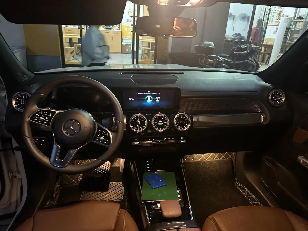 2022 Mercedes-Benz GLB Class 2.0T 190HP L4 8DCT,autocango,china used car exporter,china ev exporter,chinese used car exporter,chinese used ev exporter