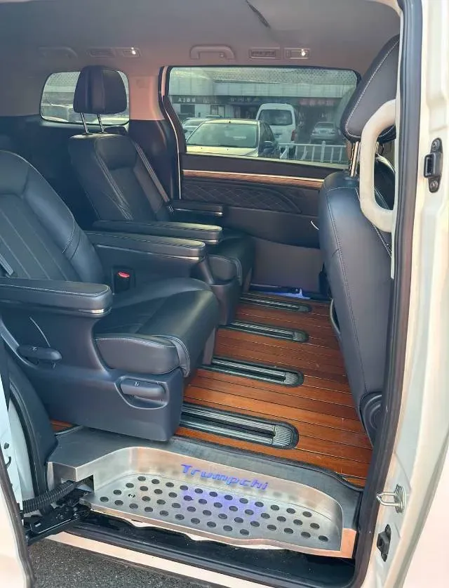 2018 GAC Trumpchi M8 2.0T 201HP L4 6AT,autocango,china used car exporter,china ev exporter,chinese used car exporter,chinese used ev exporter