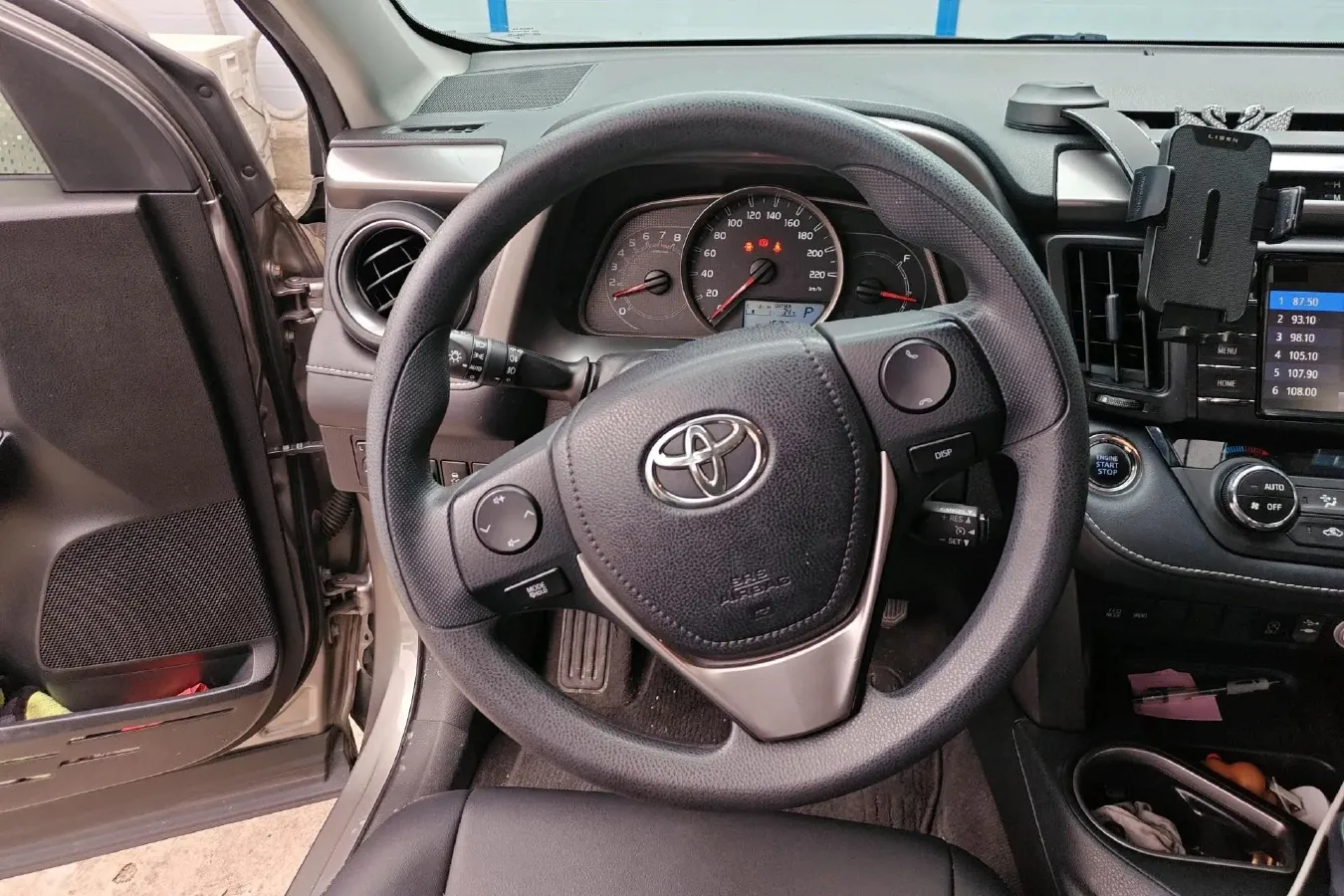 2016 Mitsubishi Outlander 2.0L 150HP L4 CVT,autocango,china used car exporter,china ev exporter,chinese used car exporter,chinese used ev exporter