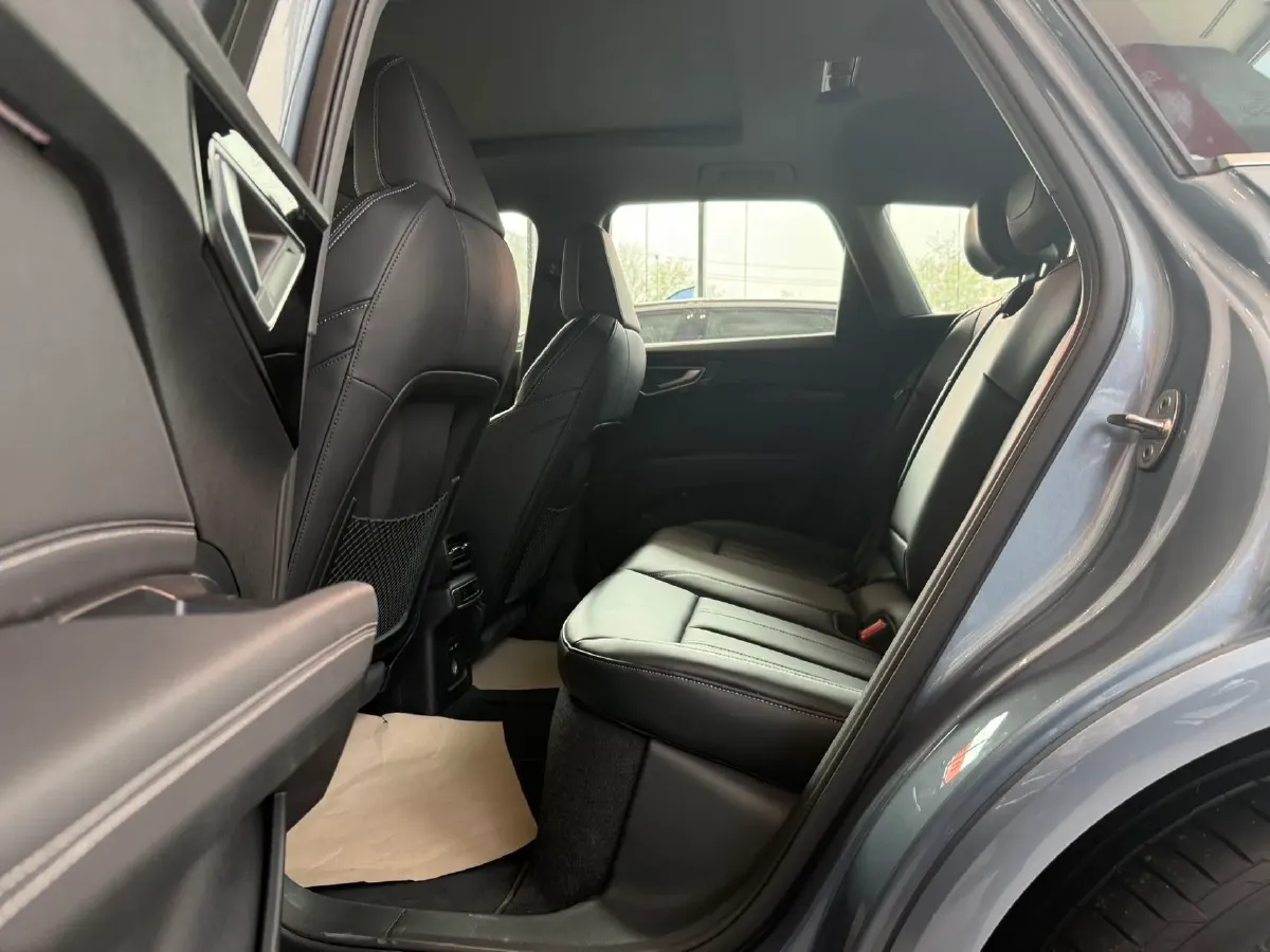 2024 Audi Q4 e-tron BEV 84.8KWH,autocango,china used car exporter,china ev exporter,chinese used car exporter,chinese used ev exporter