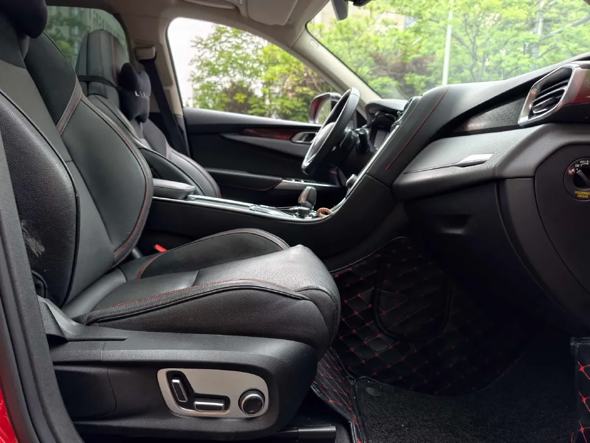 2019 LYNK&CO 01 2.0T 190HP L4 7DCT,autocango,china used car exporter,china ev exporter,chinese used car exporter,chinese used ev exporter