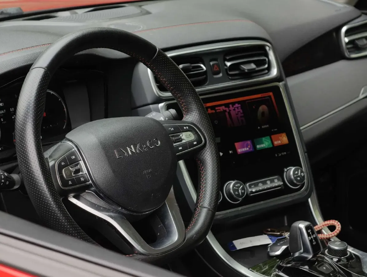 2019 LYNK&CO 01 2.0T 190HP L4 7DCT,autocango,china used car exporter,china ev exporter,chinese used car exporter,chinese used ev exporter